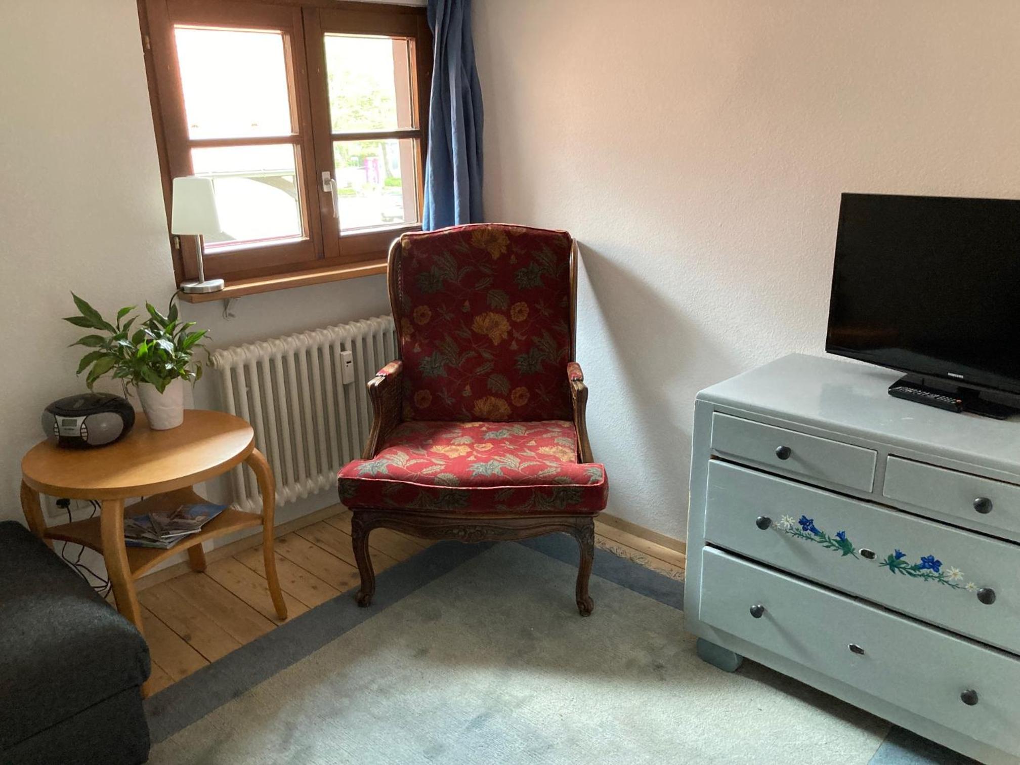 Two-Bedroom Deluxe Apartment with Balcony photo 1