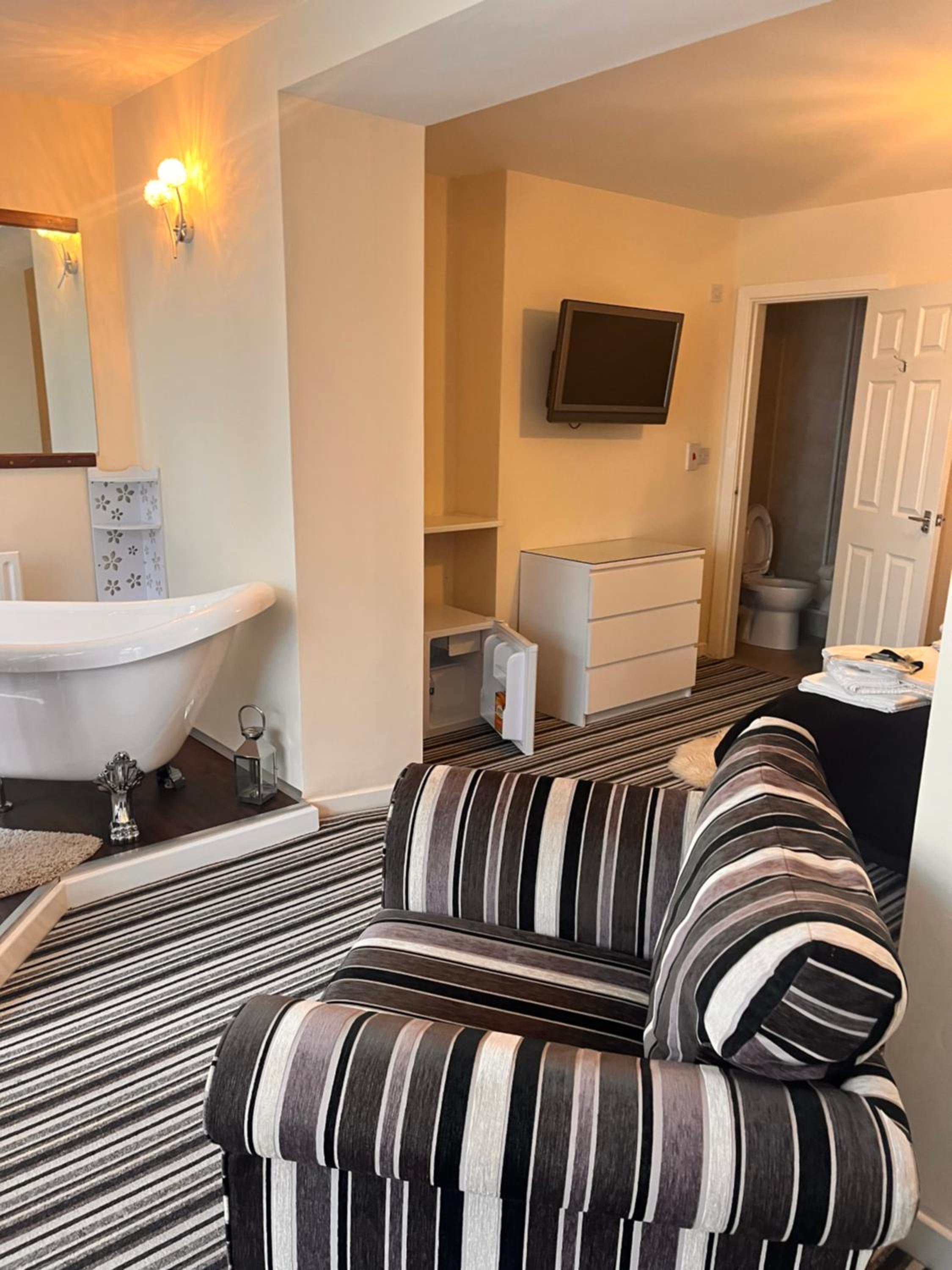 Deluxe Suite photo 3