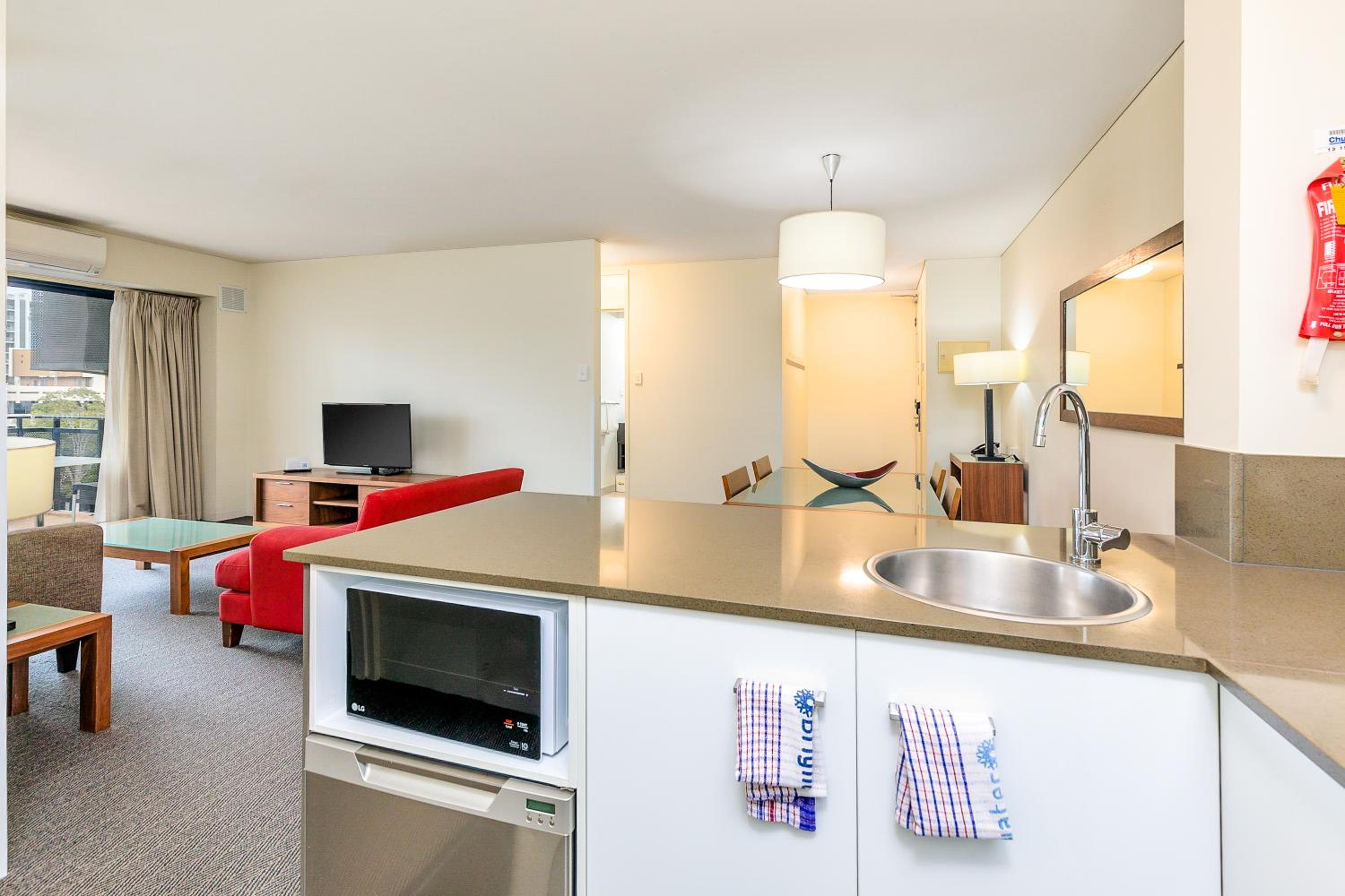 One-Bedroom Apartment - Photo 6