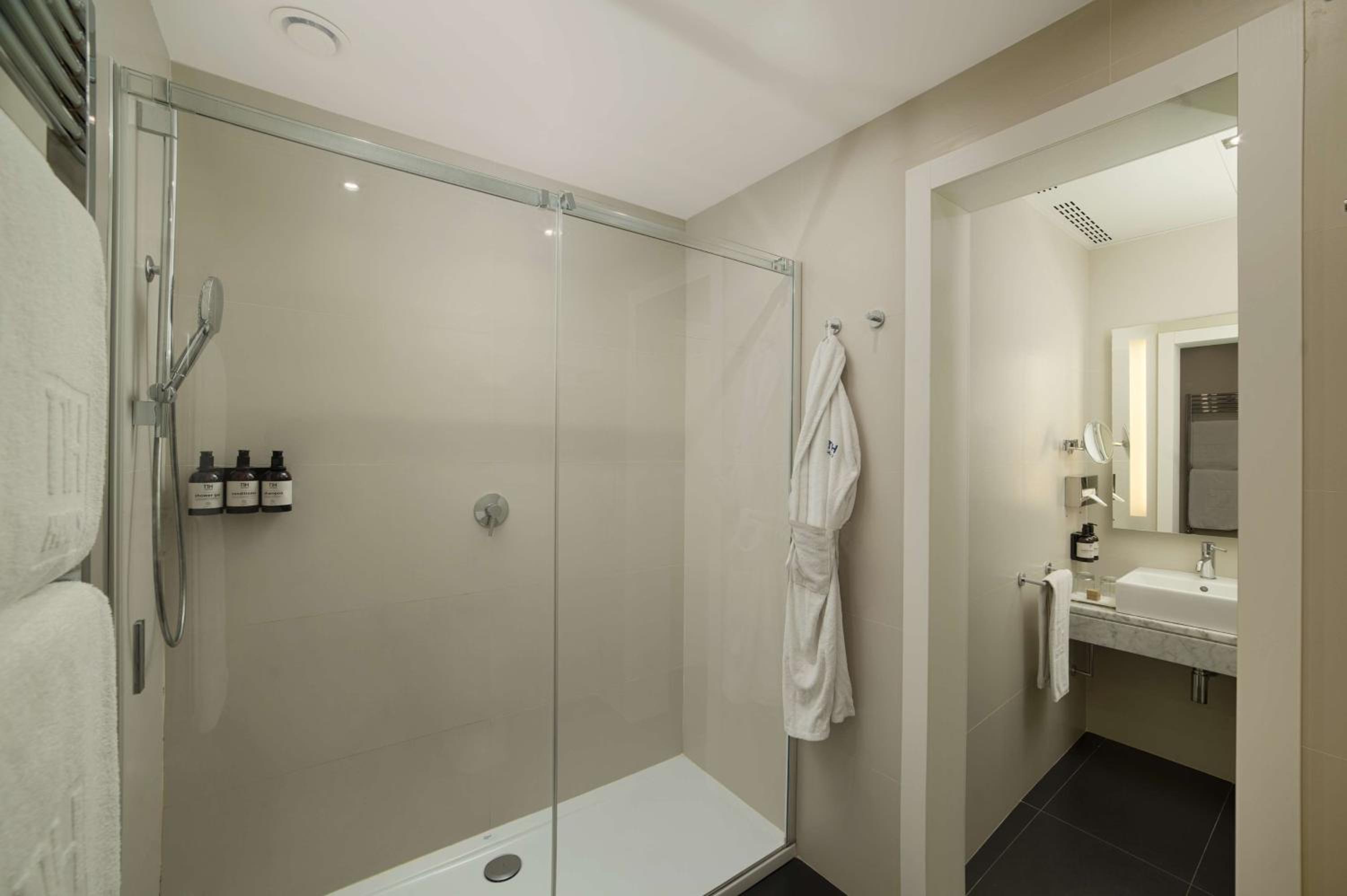Junior Suite - Photo 6