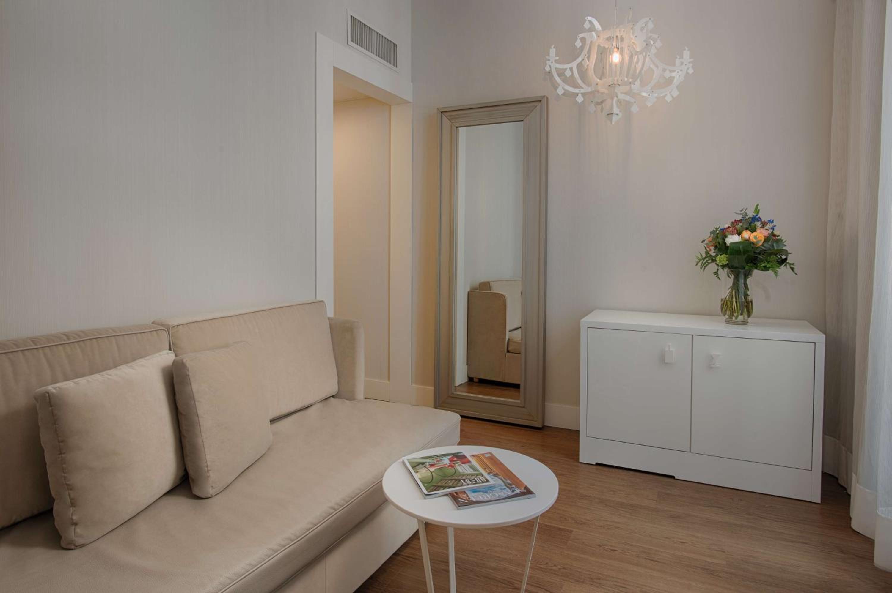Junior Suite - Photo 3