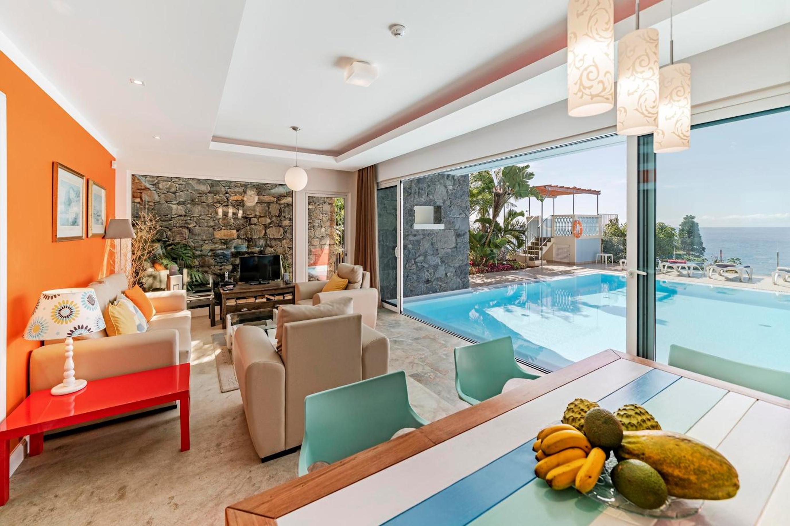 Three-Bedroom Villa photo 1