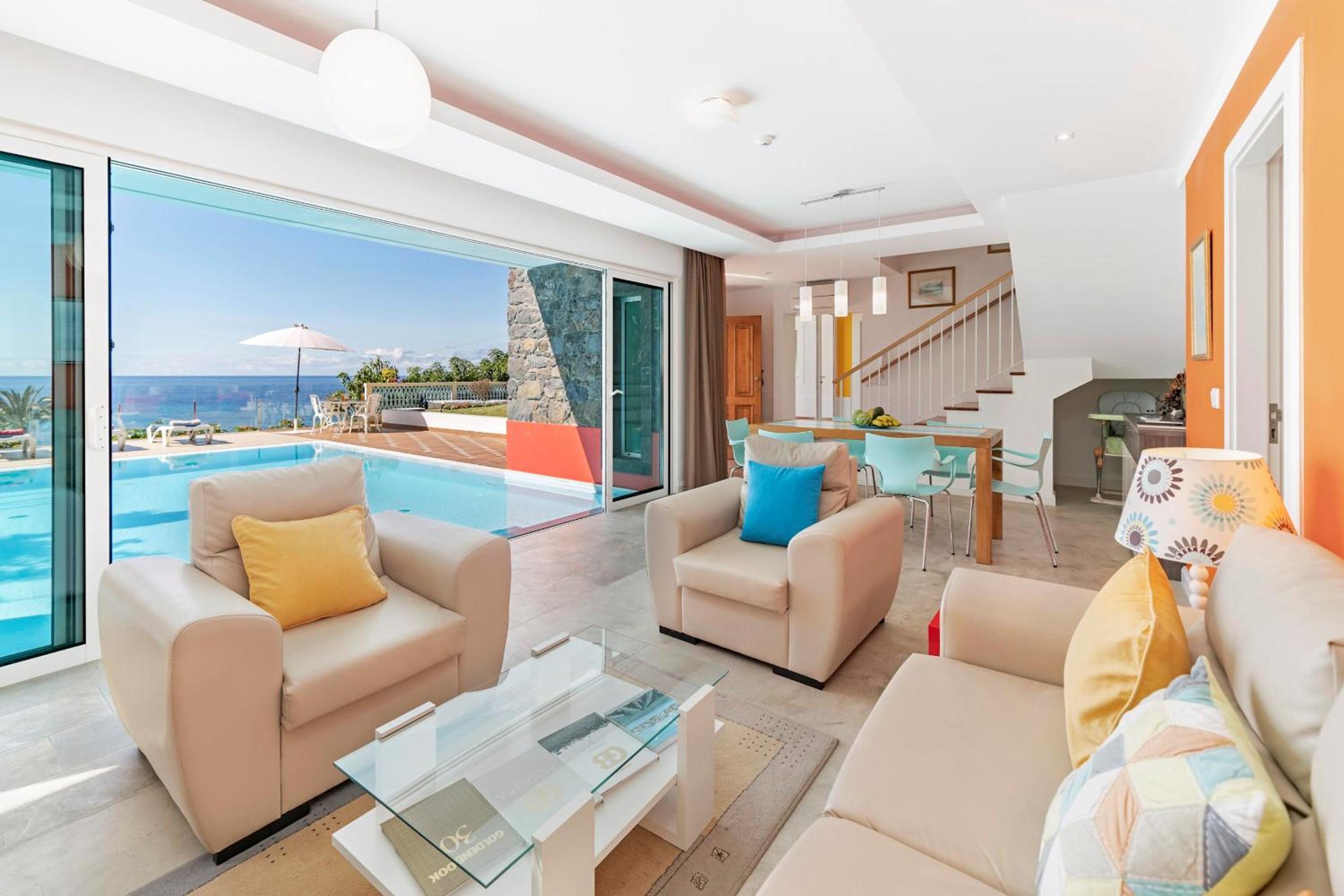 Three-Bedroom Villa photo 2