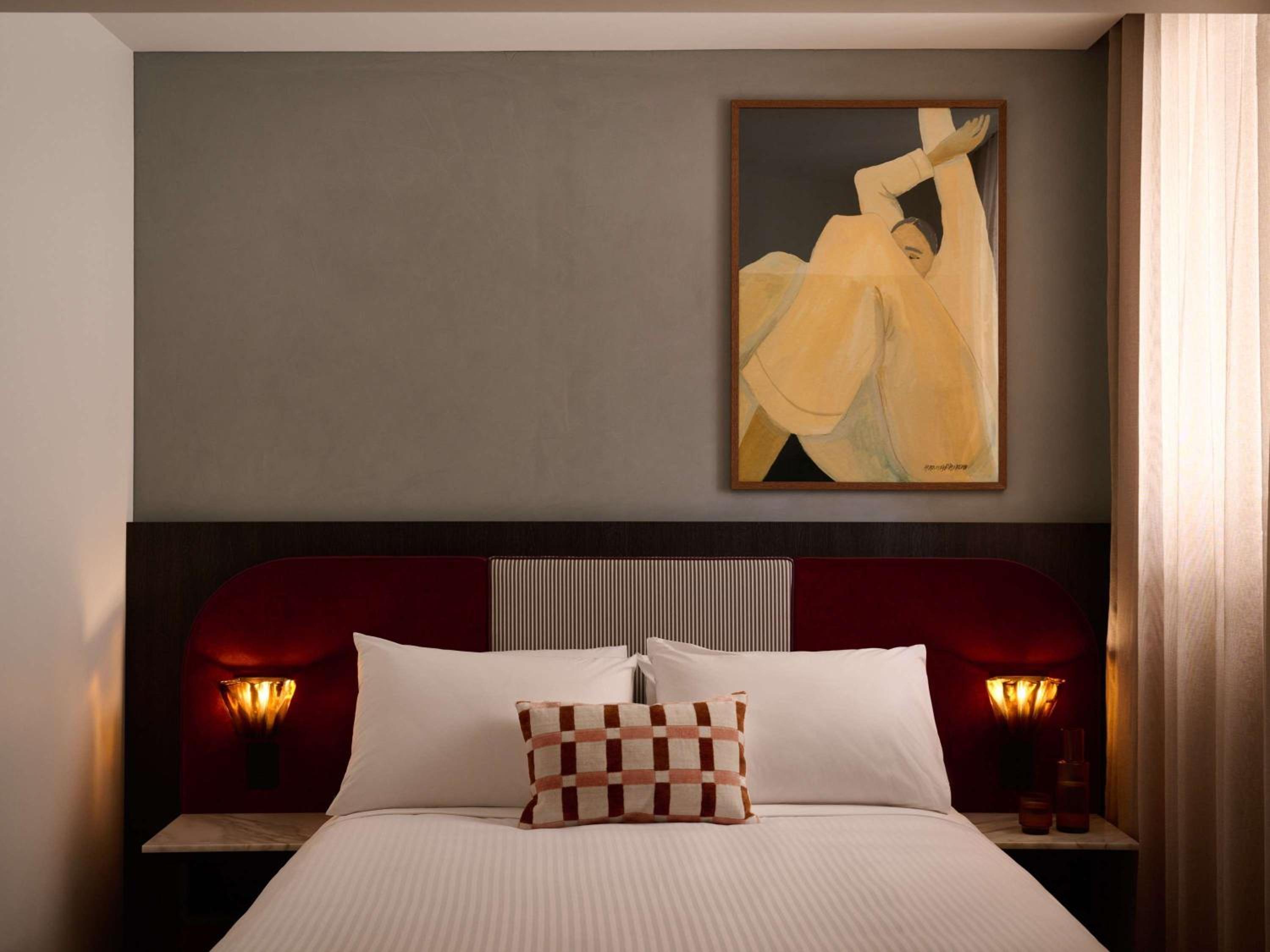 Bambina Queen Room