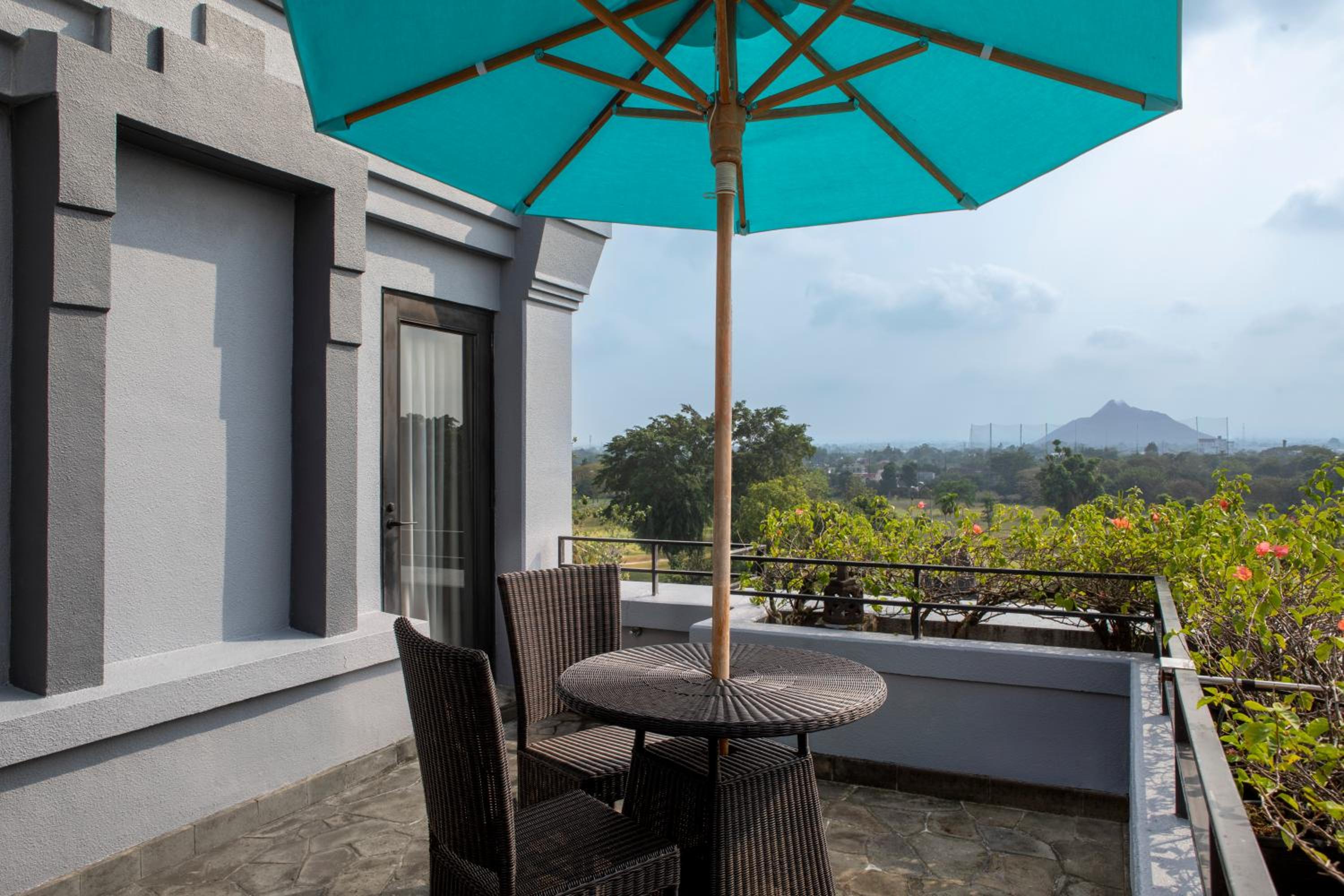 Deluxe Twin Room with Terrace photo 2