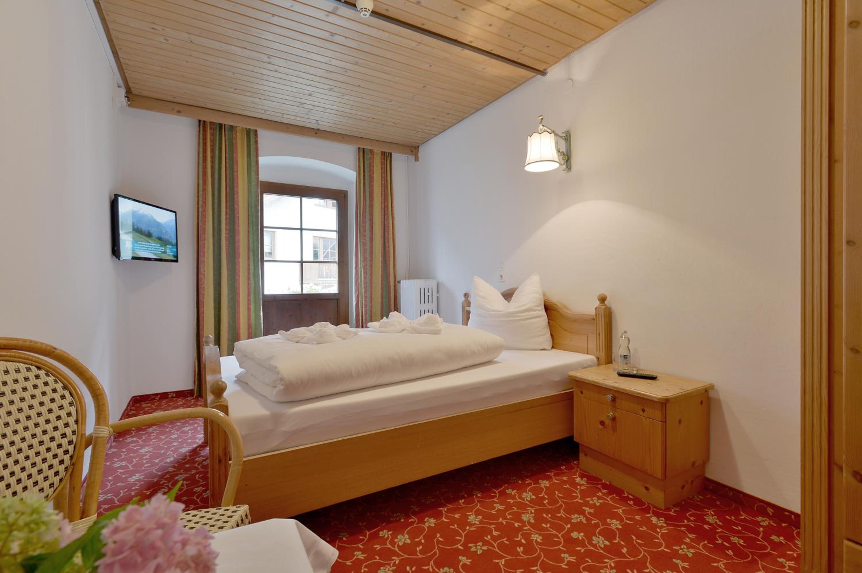Single Room with Balcony photo 2