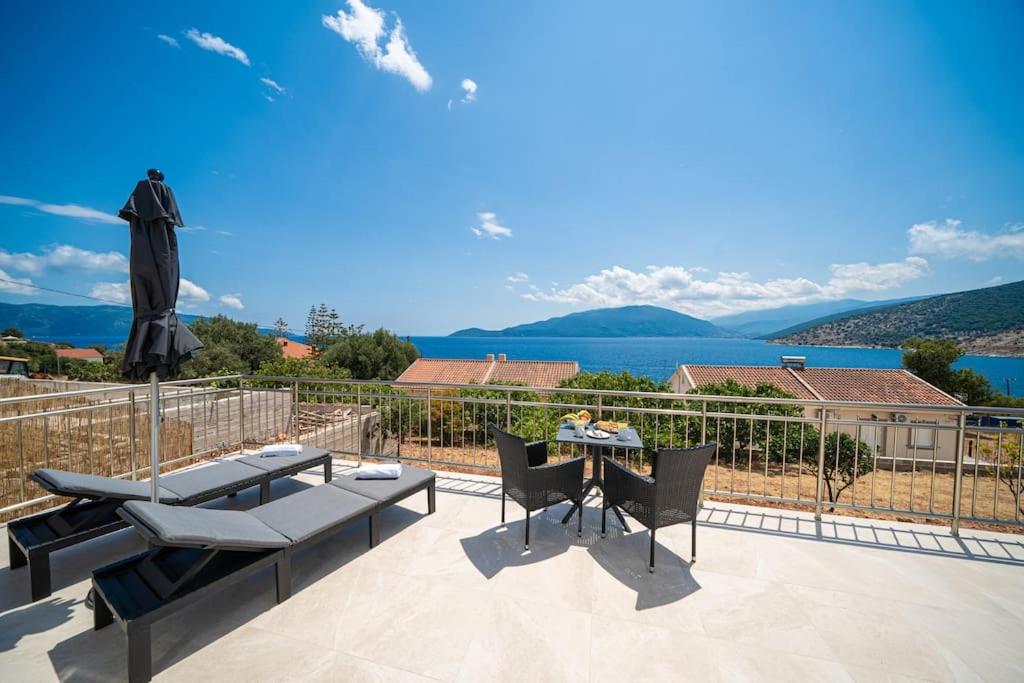 Apartment with Sea View photo 3