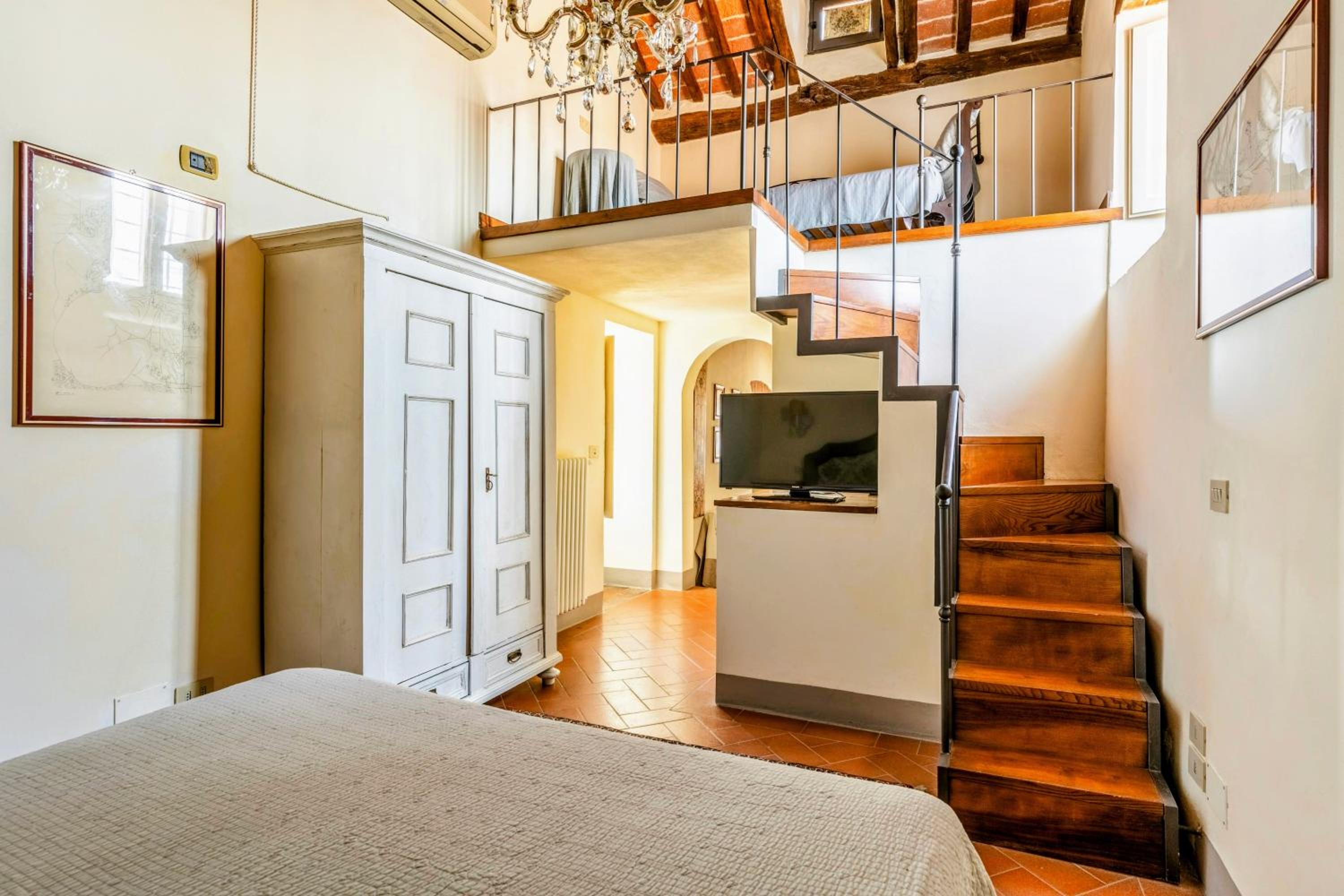 Suite with Terrace - Photo 2