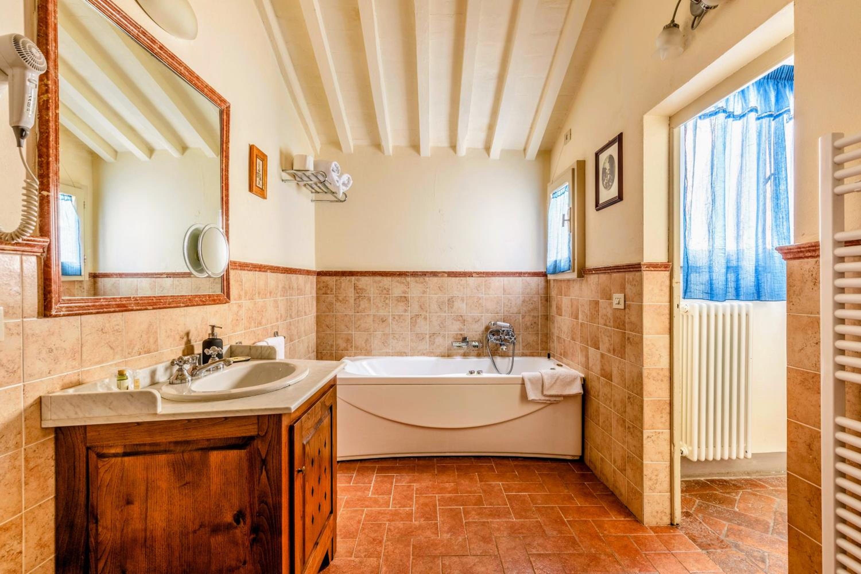 Superior Double Room - Photo 10