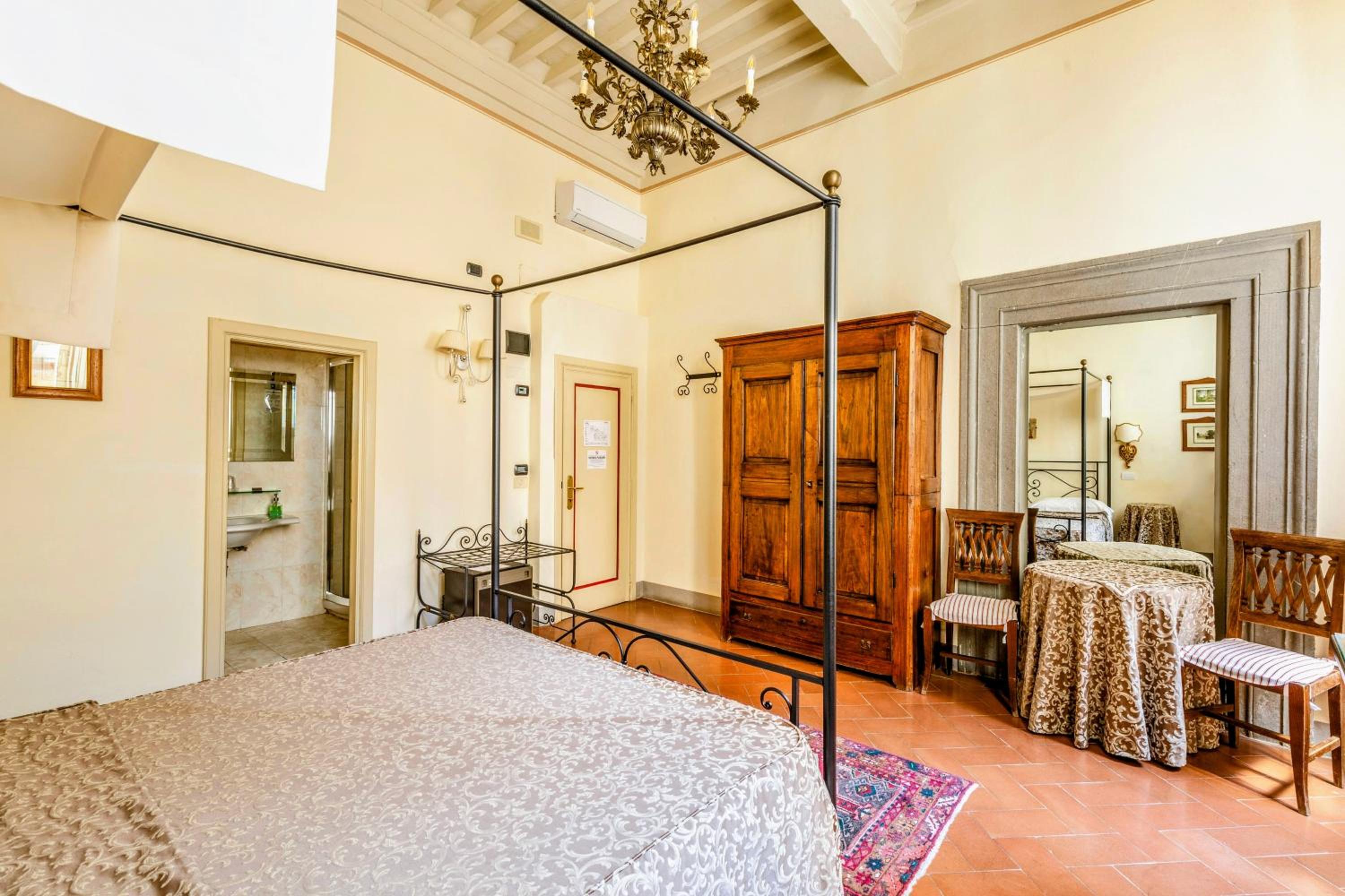 Superior Double Room - Photo 12