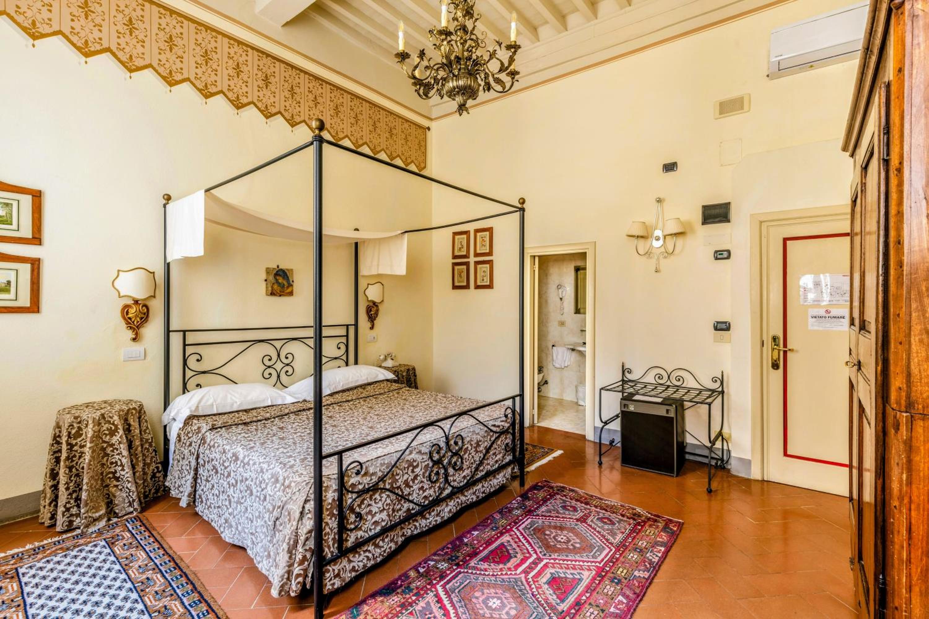 Superior Double Room - Photo 11