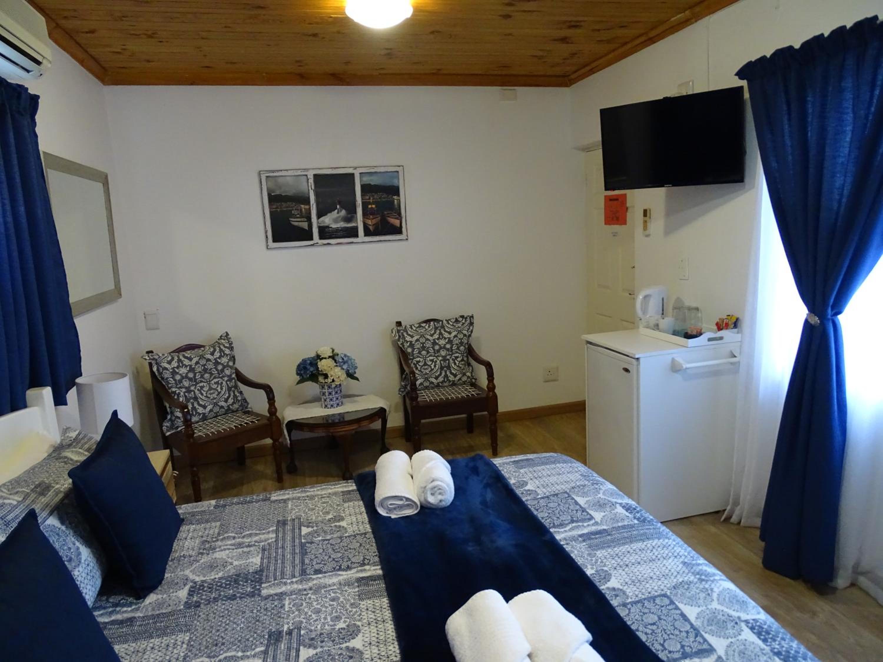 Double Room - Photo 2