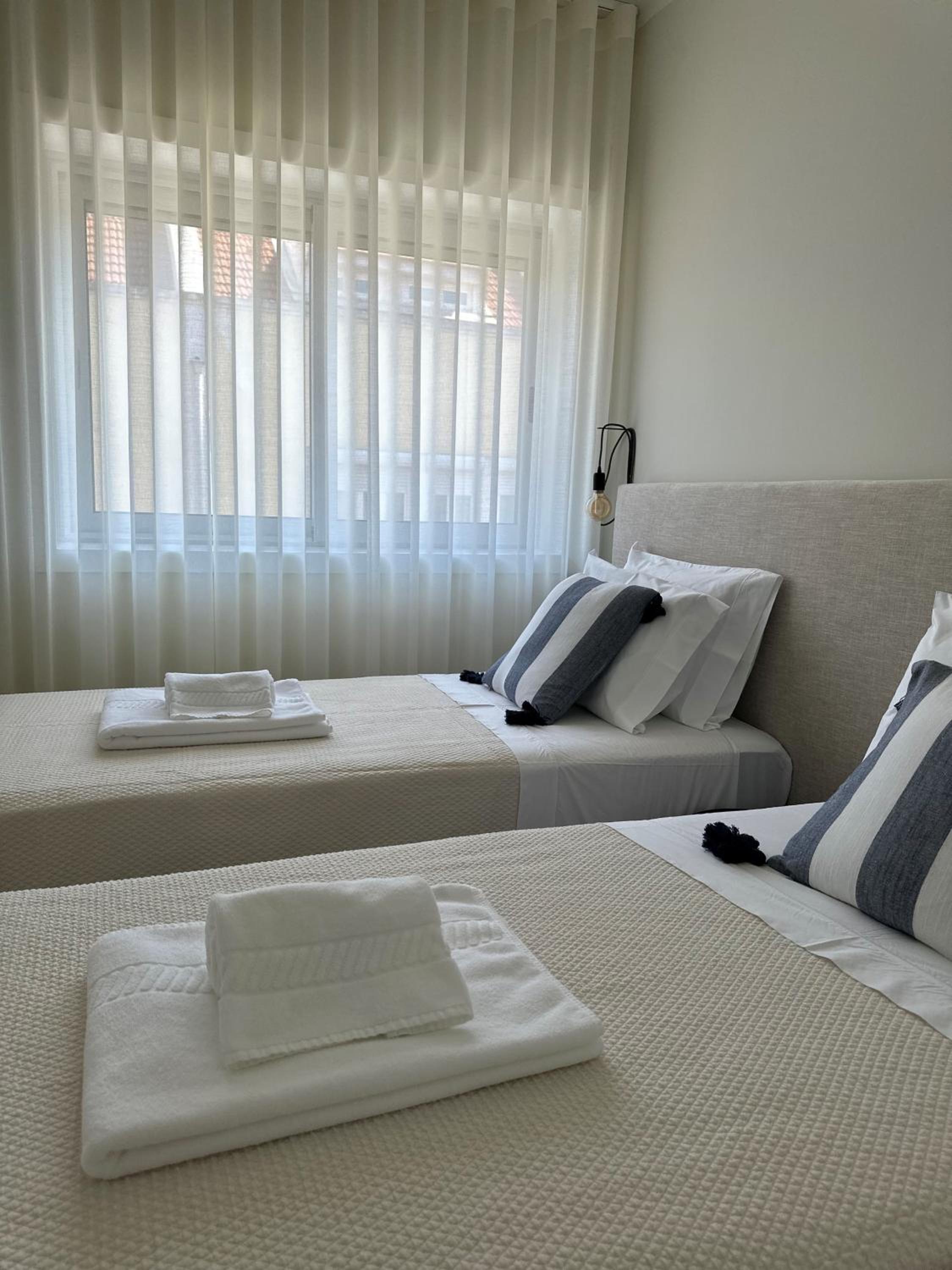 Three-Bedroom Apartment - Photo 10