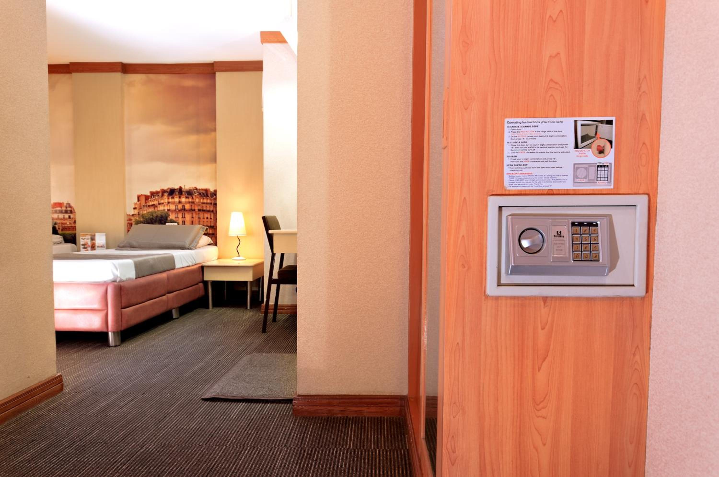 Standard Double Room - Photo 4