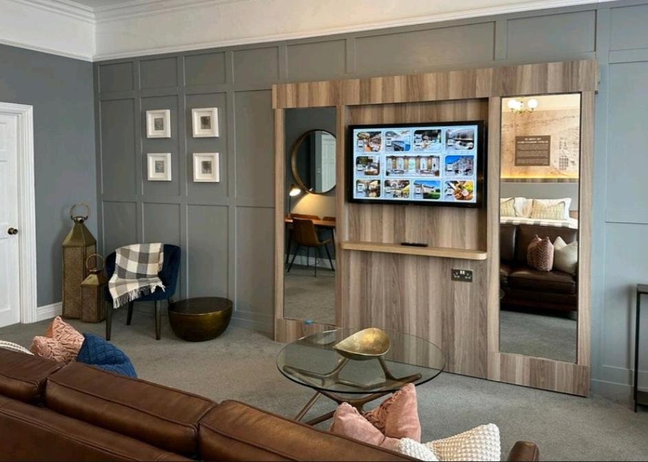 Presidential King Suite thumbnail 6