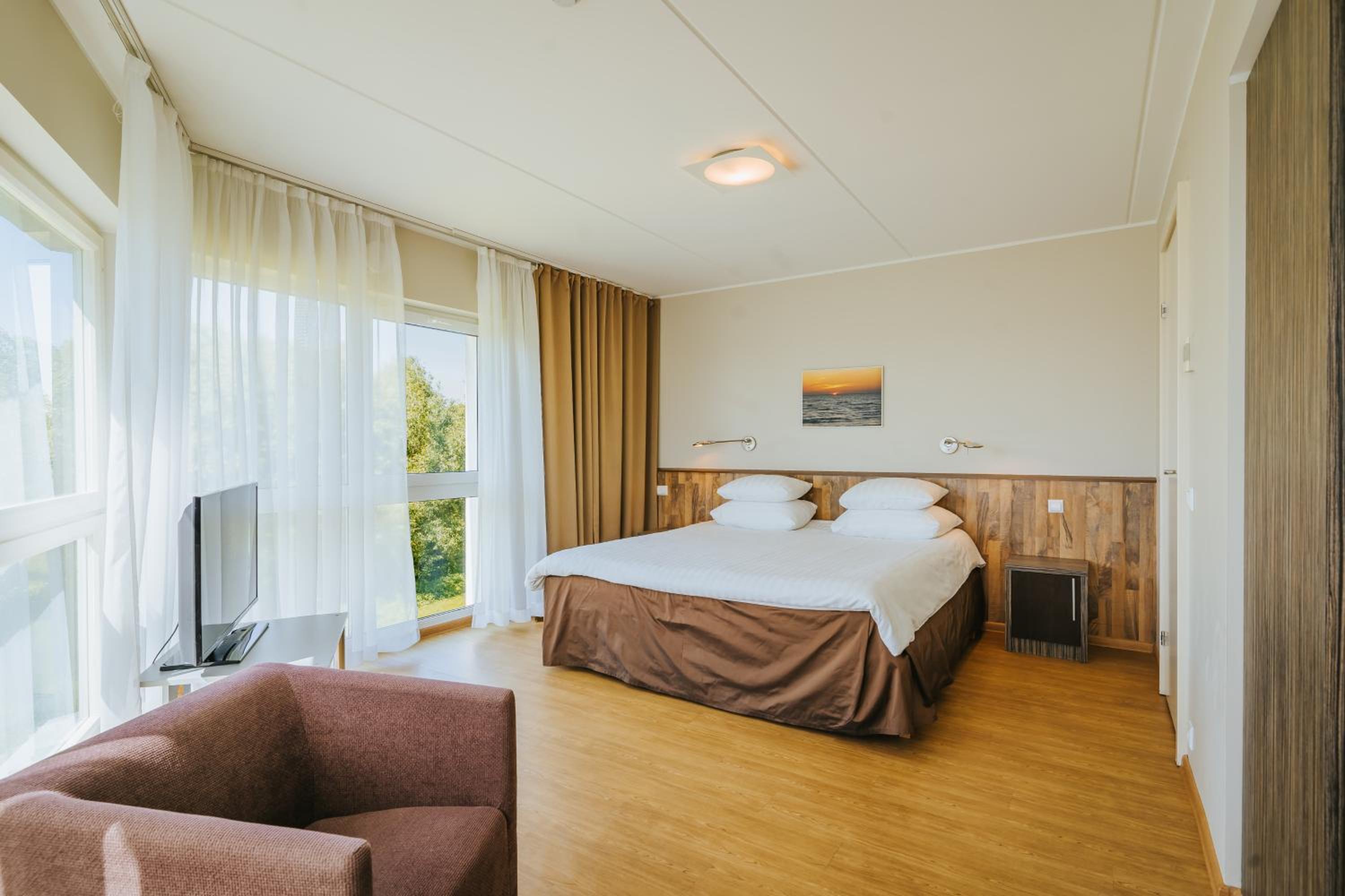 Deluxe Room - Photo 1