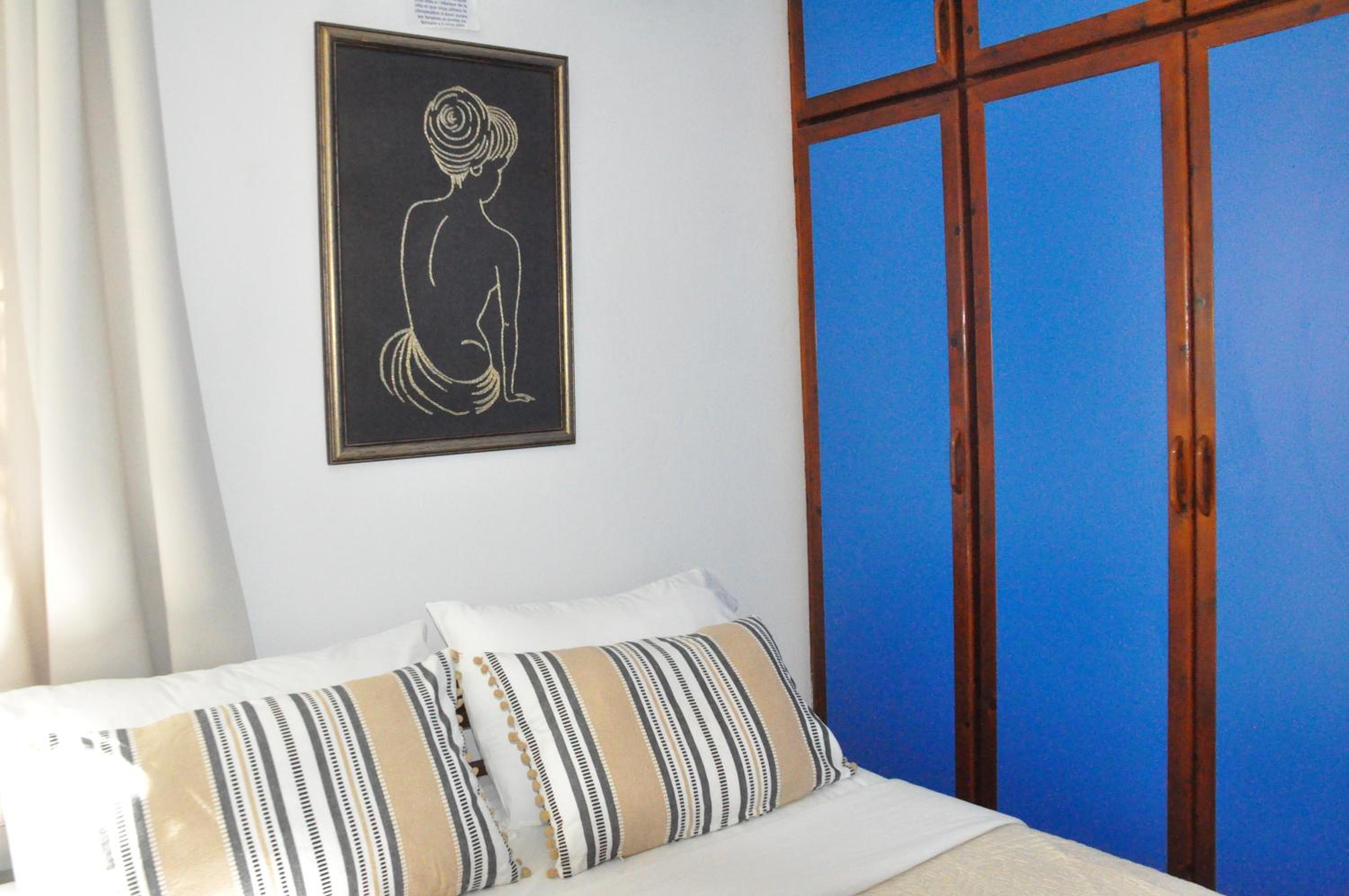 Three-Bedroom Villa - Photo 10