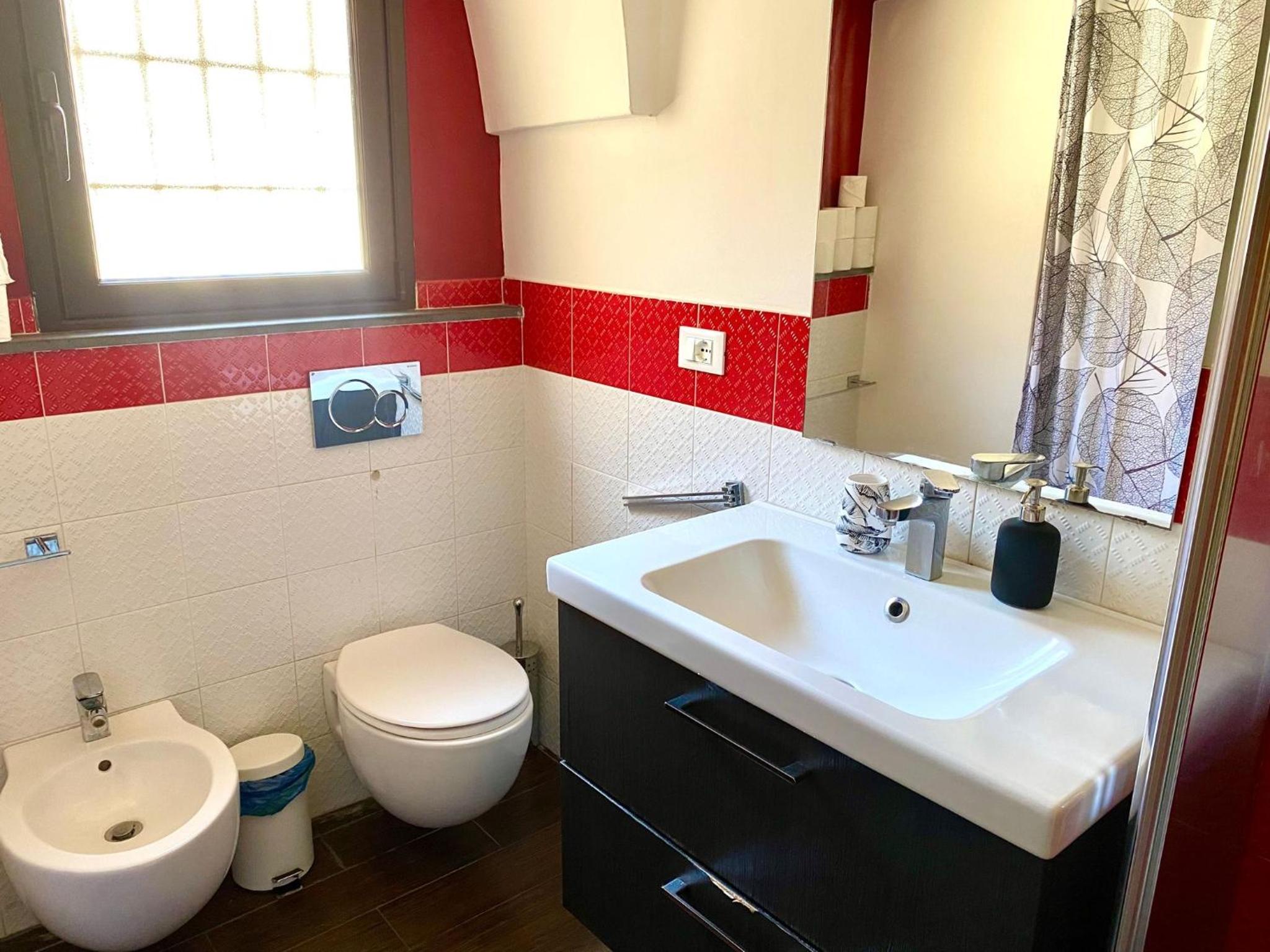 Two-Bedroom Apartment - Photo 16