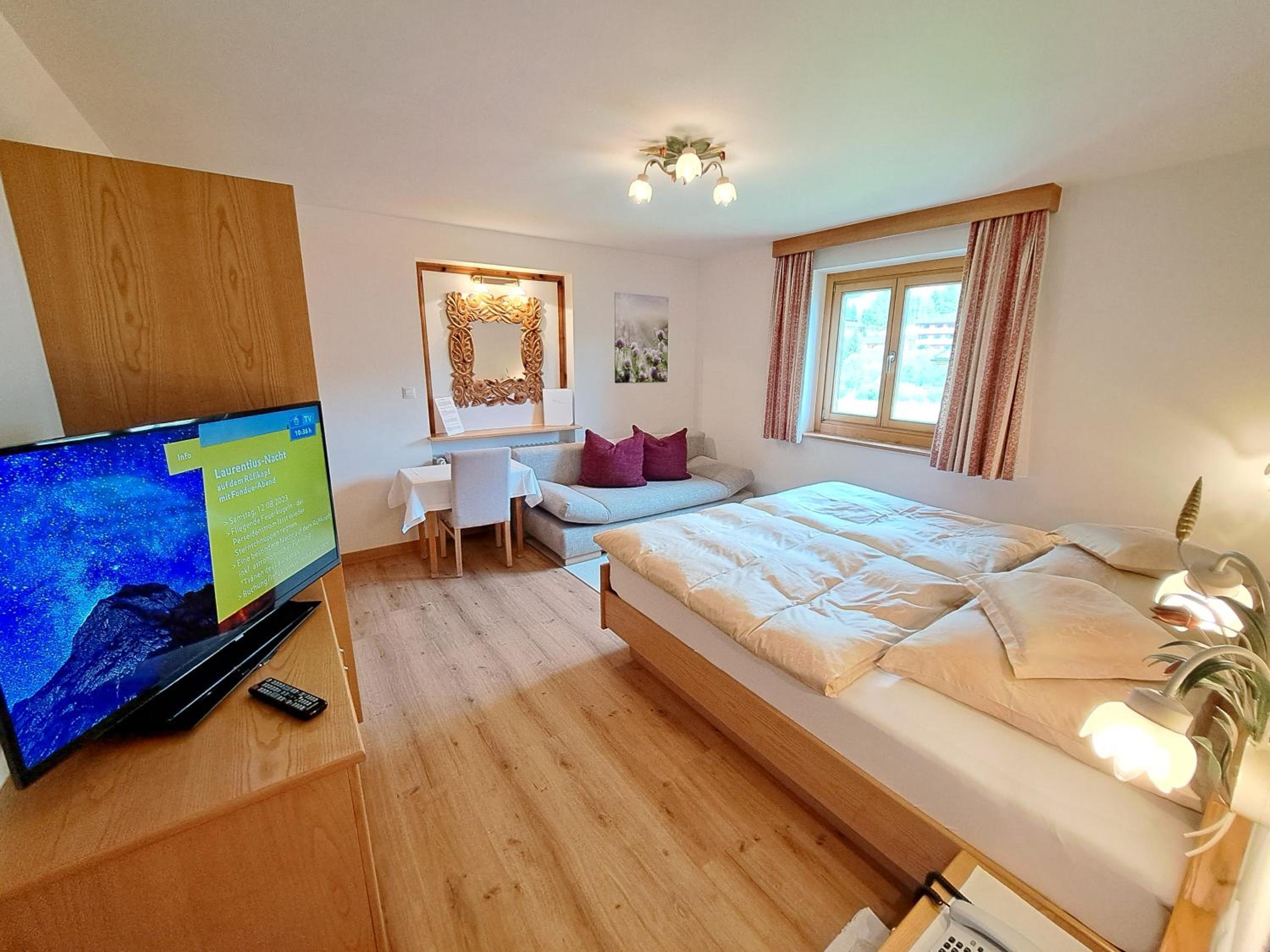 Standard Double Room photo 2