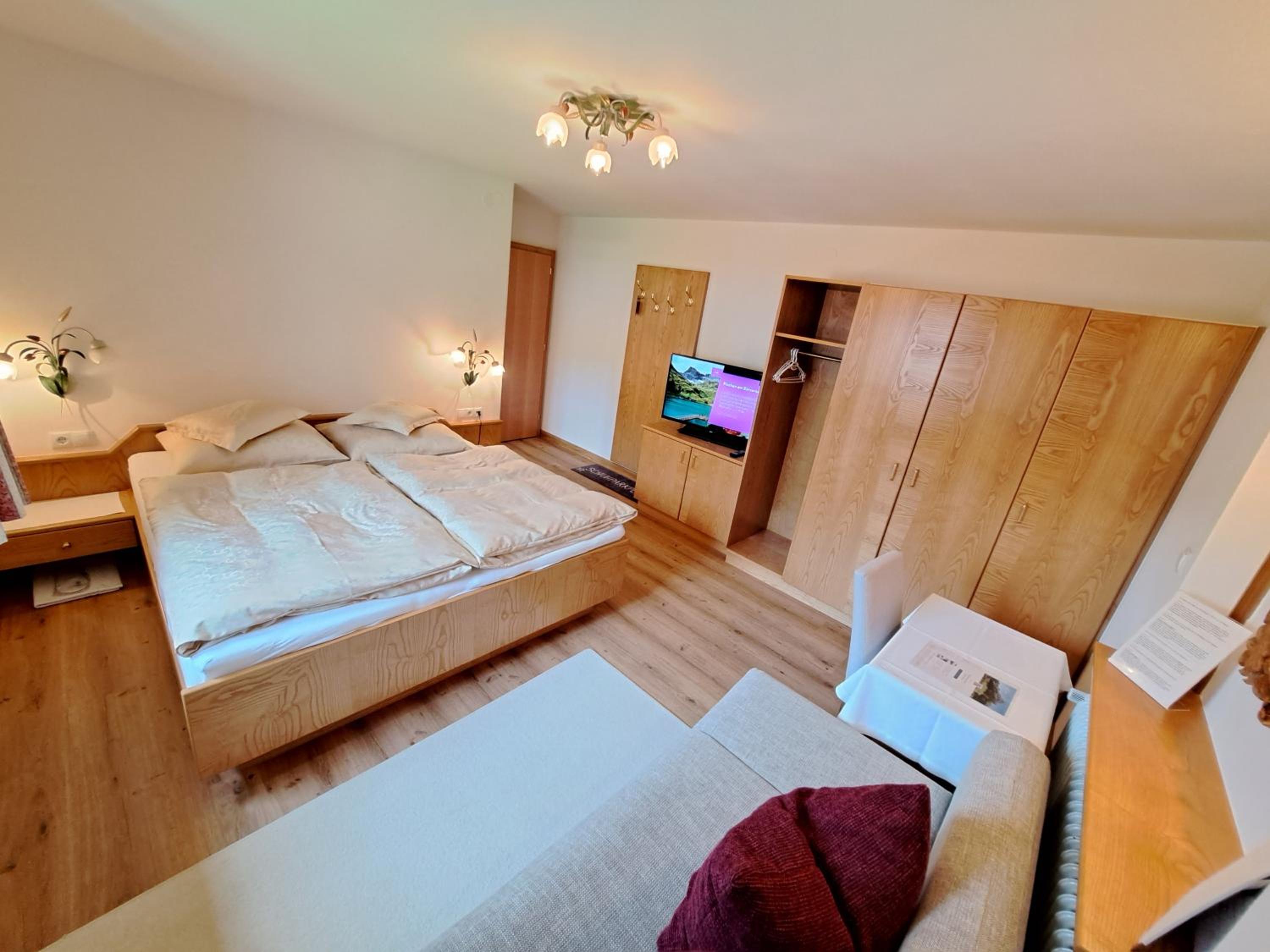 Standard Double Room photo 3