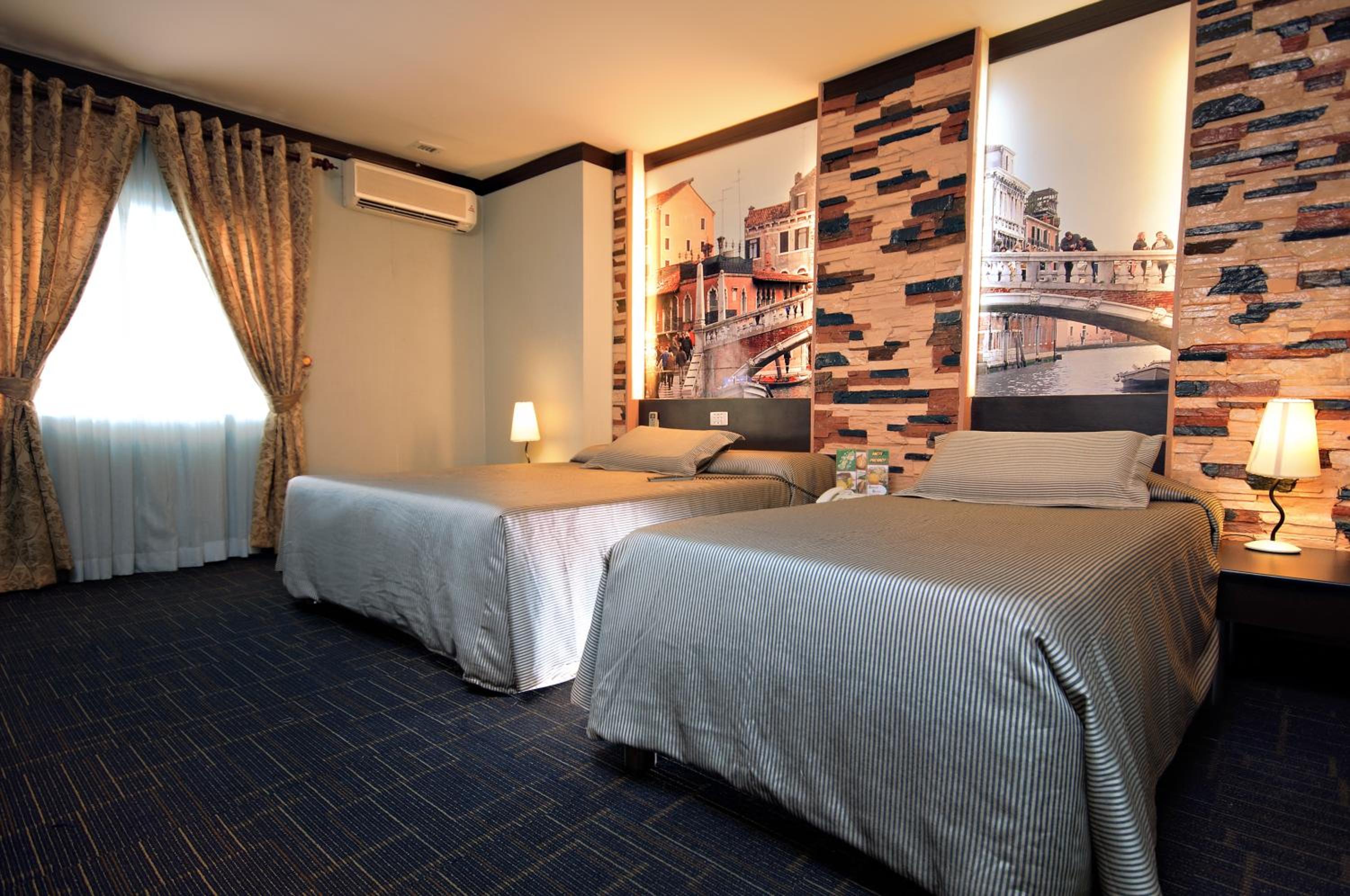 Suite - Photo 4