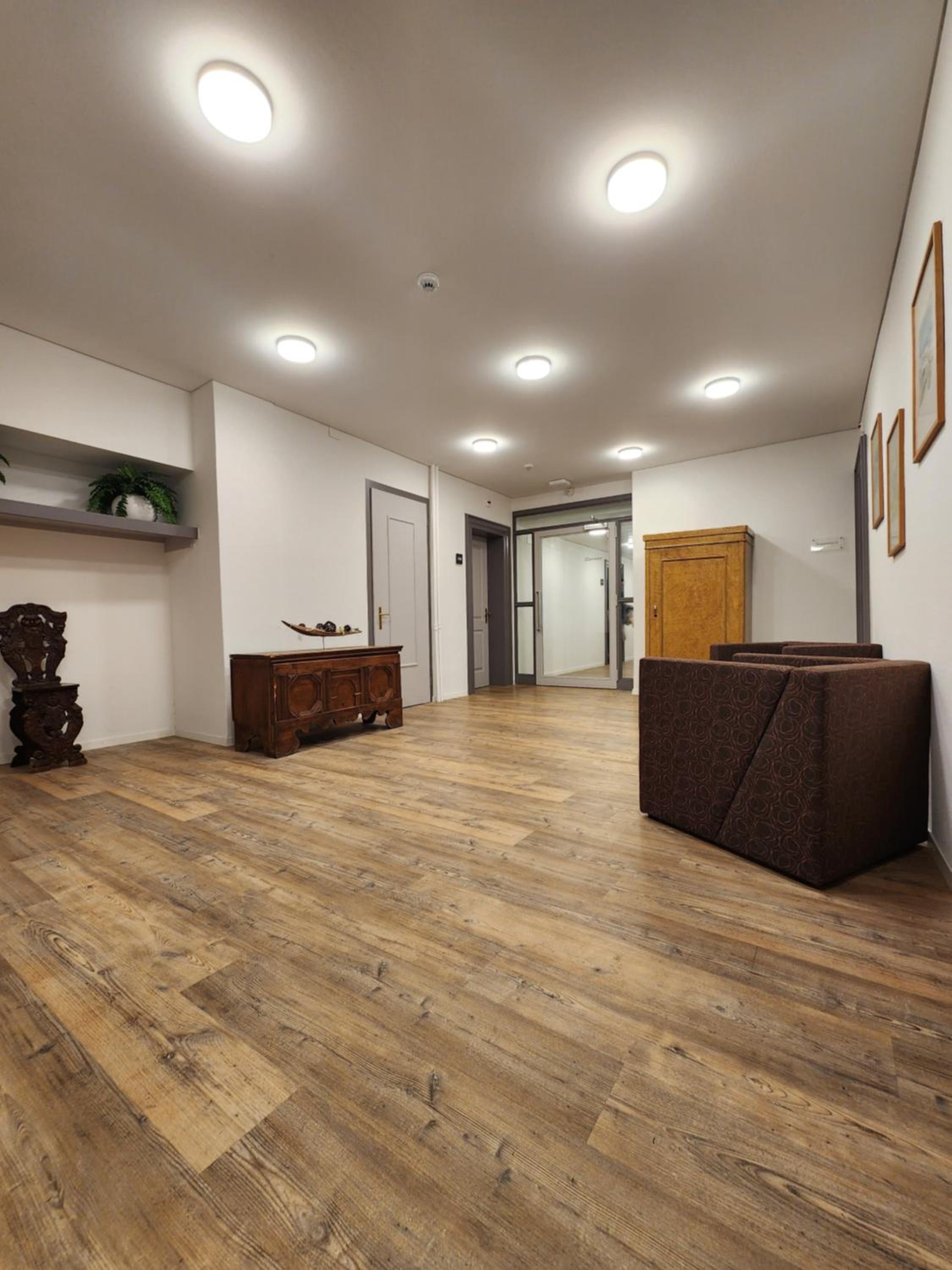 Family Room with Shower - Photo 9