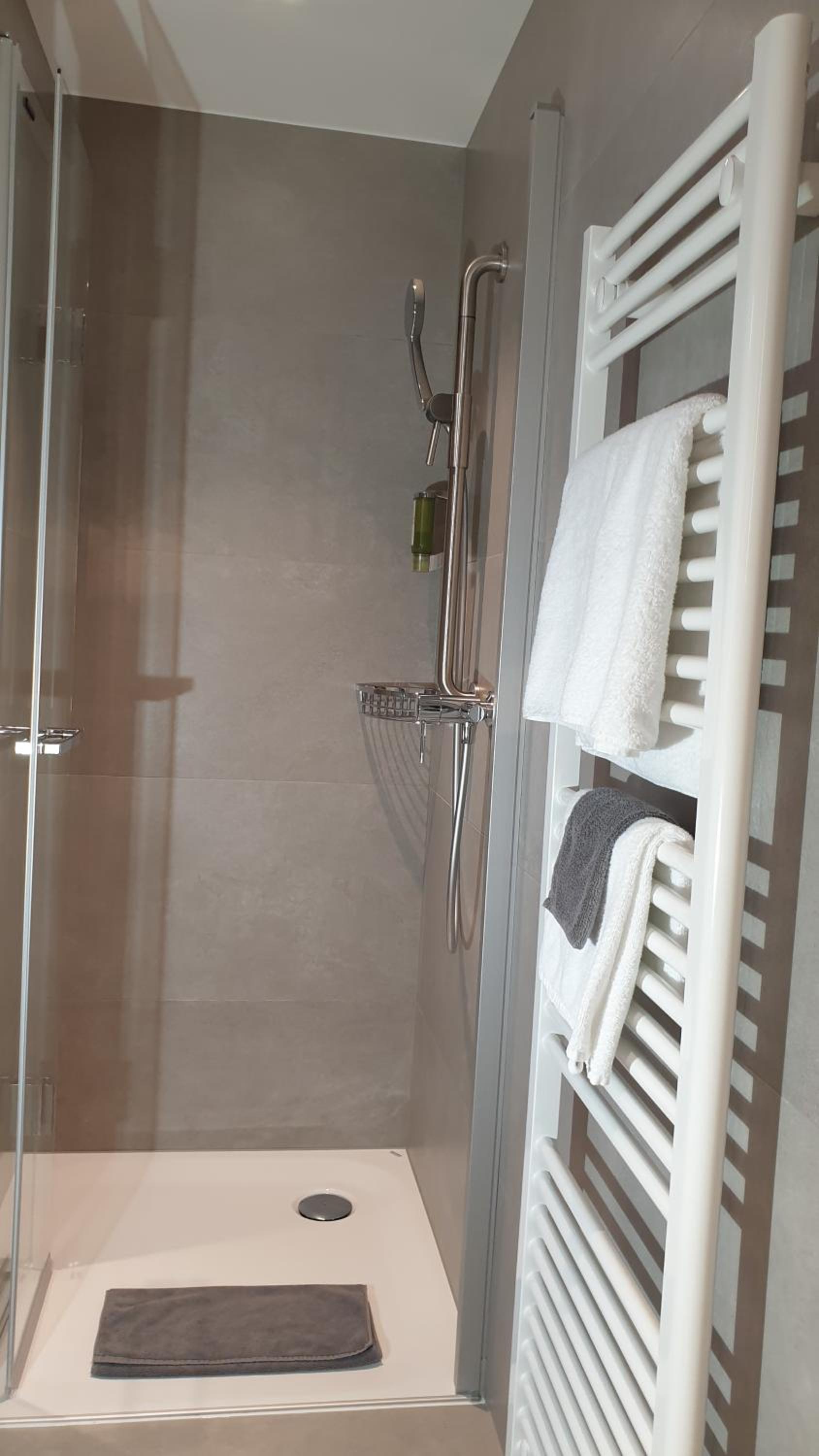 Family Room with Shower - Photo 11