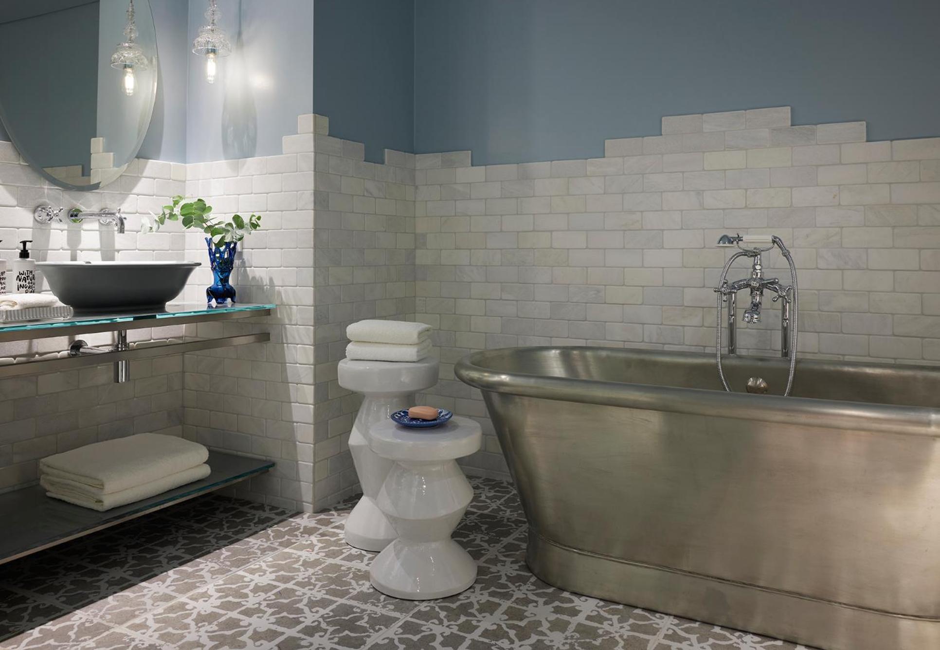 Athina Suite thumbnail 6