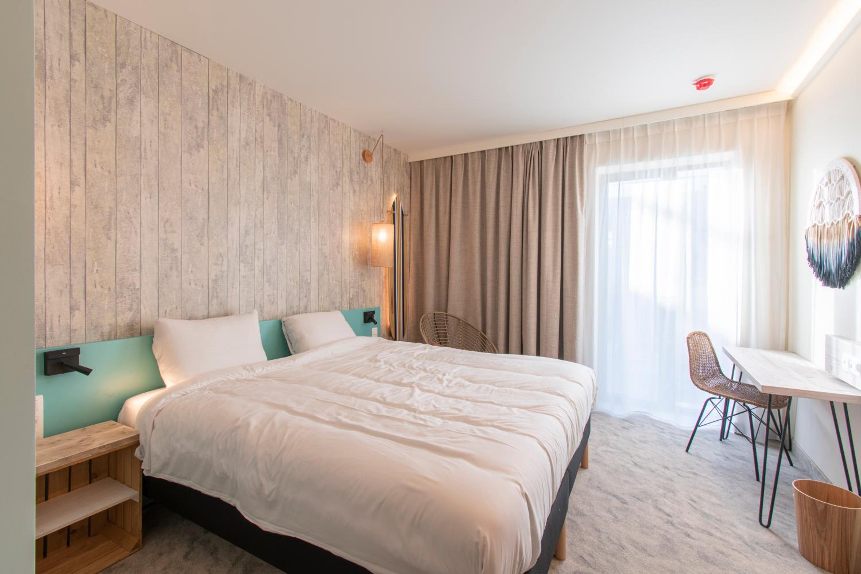 Superior Double Room with Small Balcony photo 3