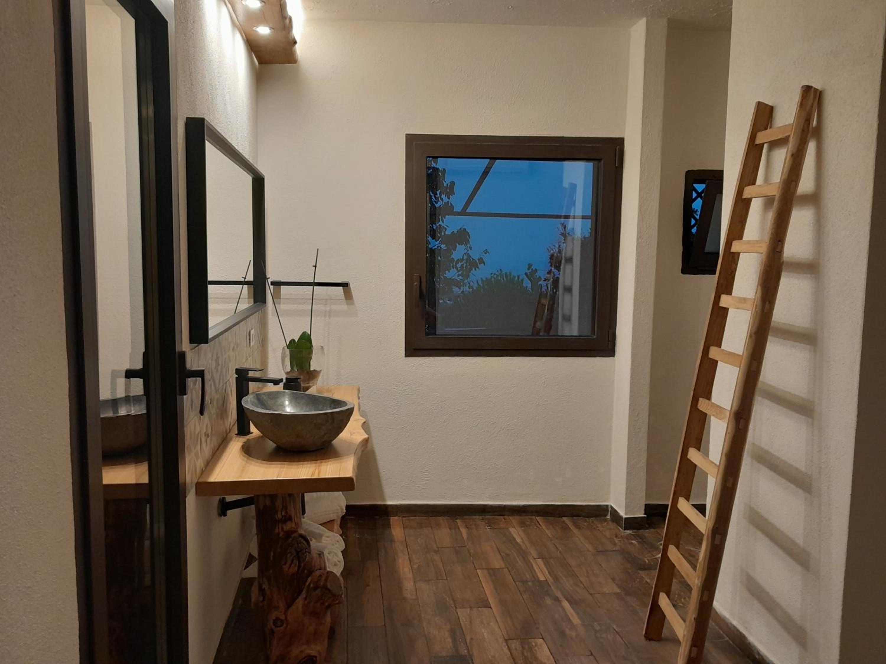 Superior Chalet - Photo 10