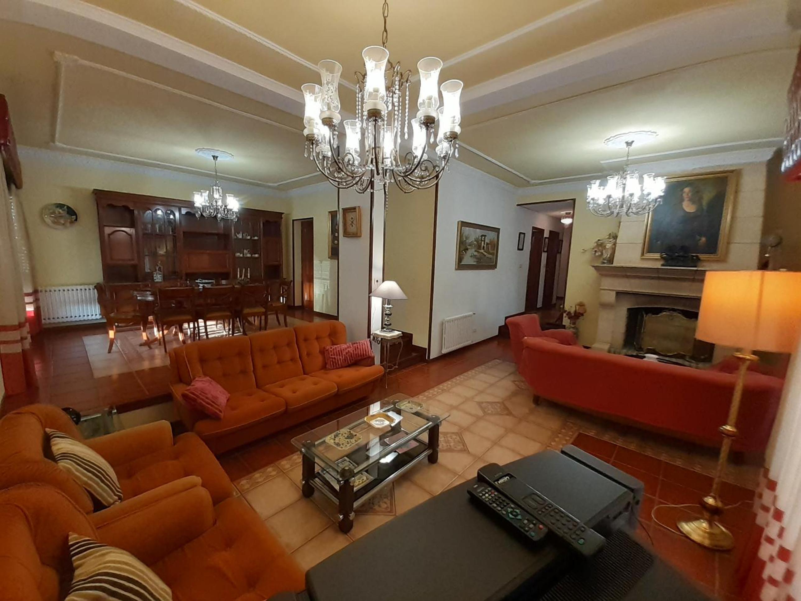 Casa de Seis Habitaciones