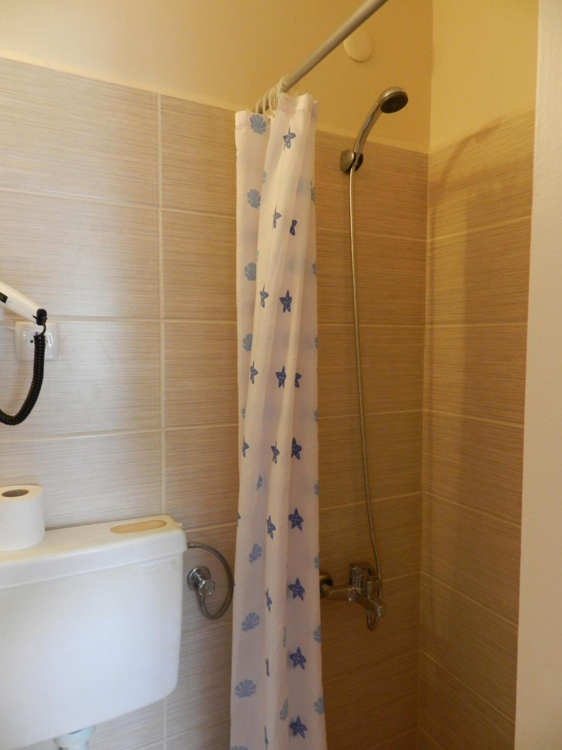 Economy Double or Twin Room photo 3