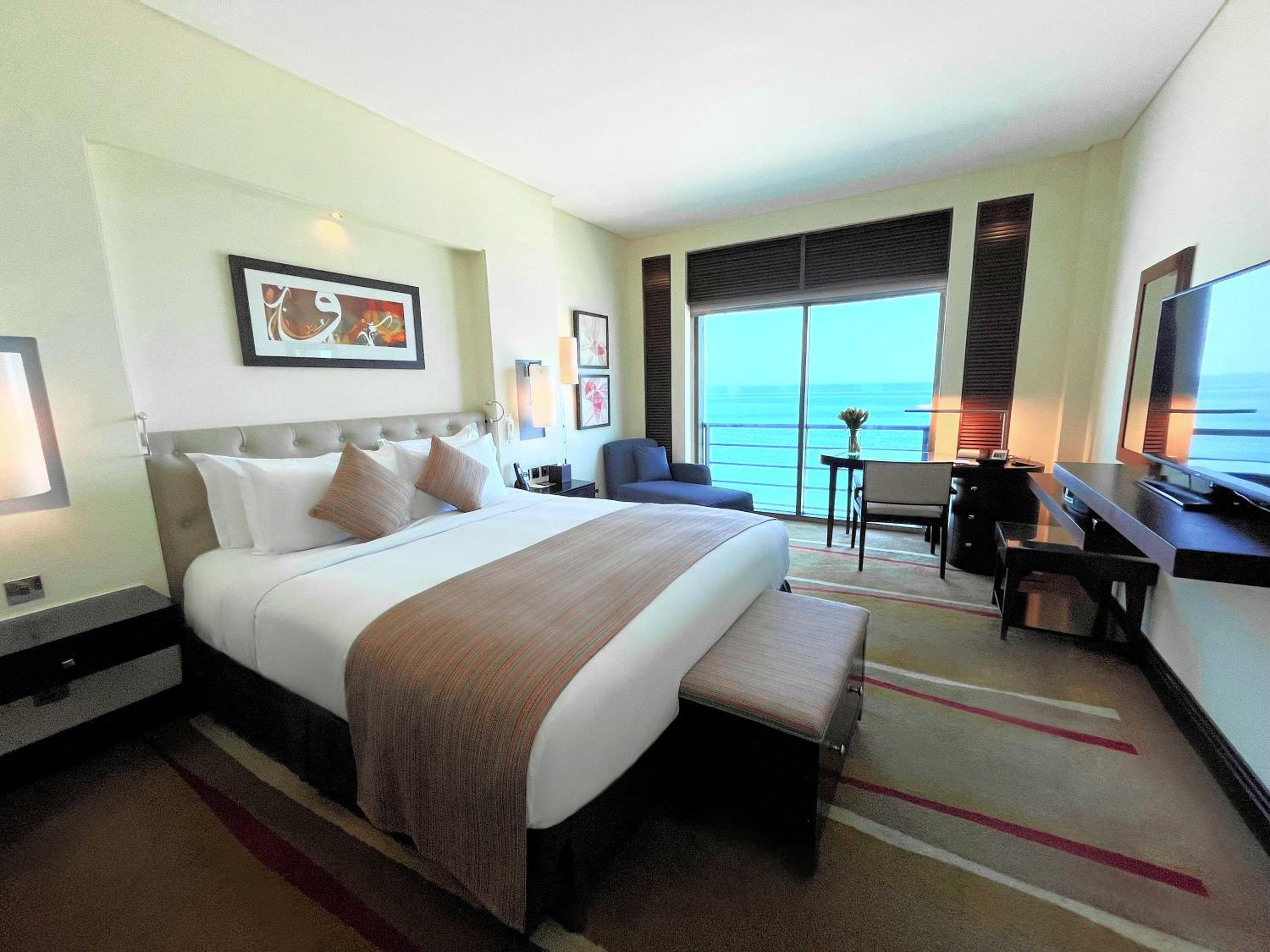 Luxury Room 1 Queen Bed - Sea View - Photo 6