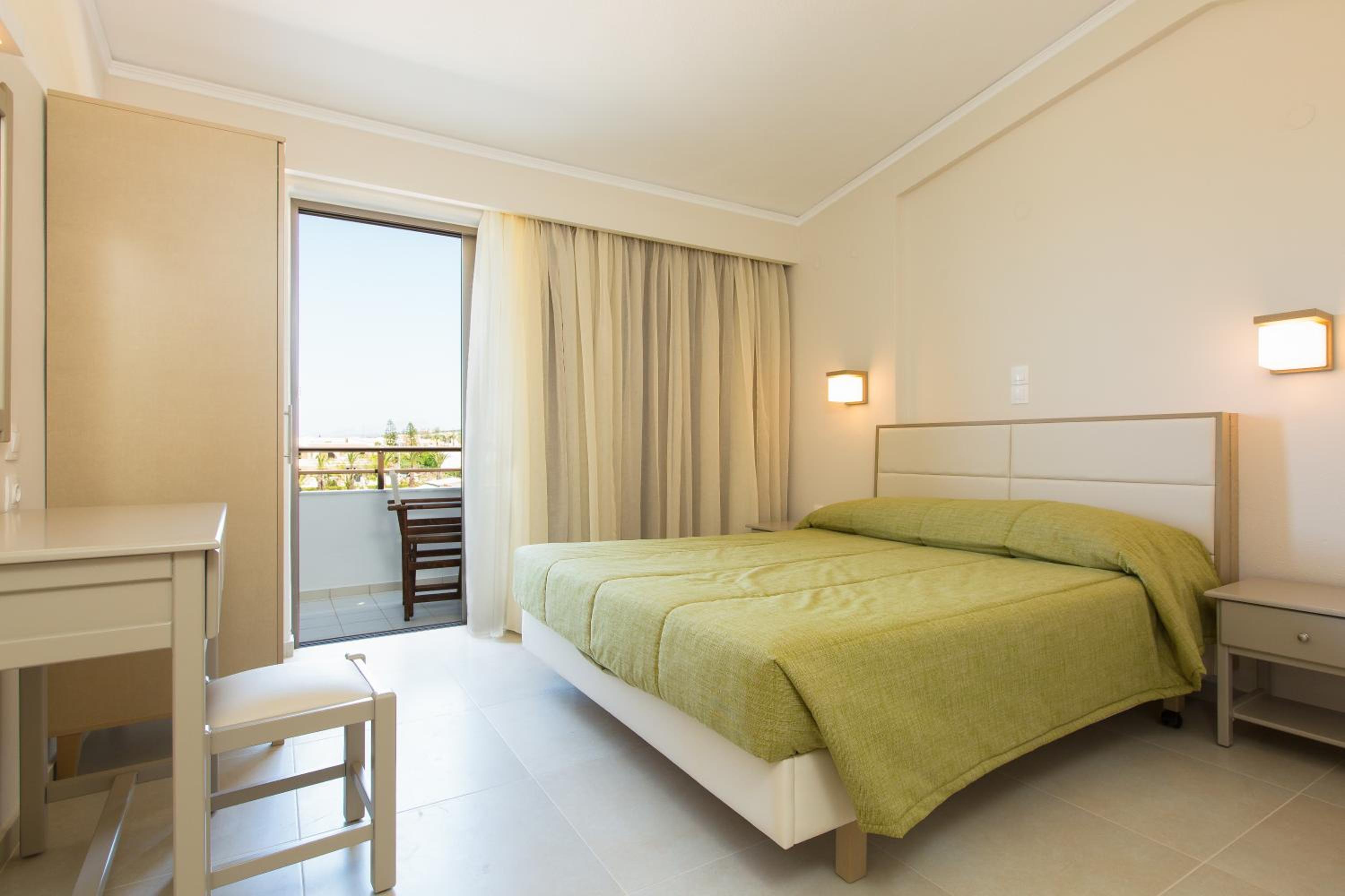 Superior One-Bedroom Apartment - Split-level
