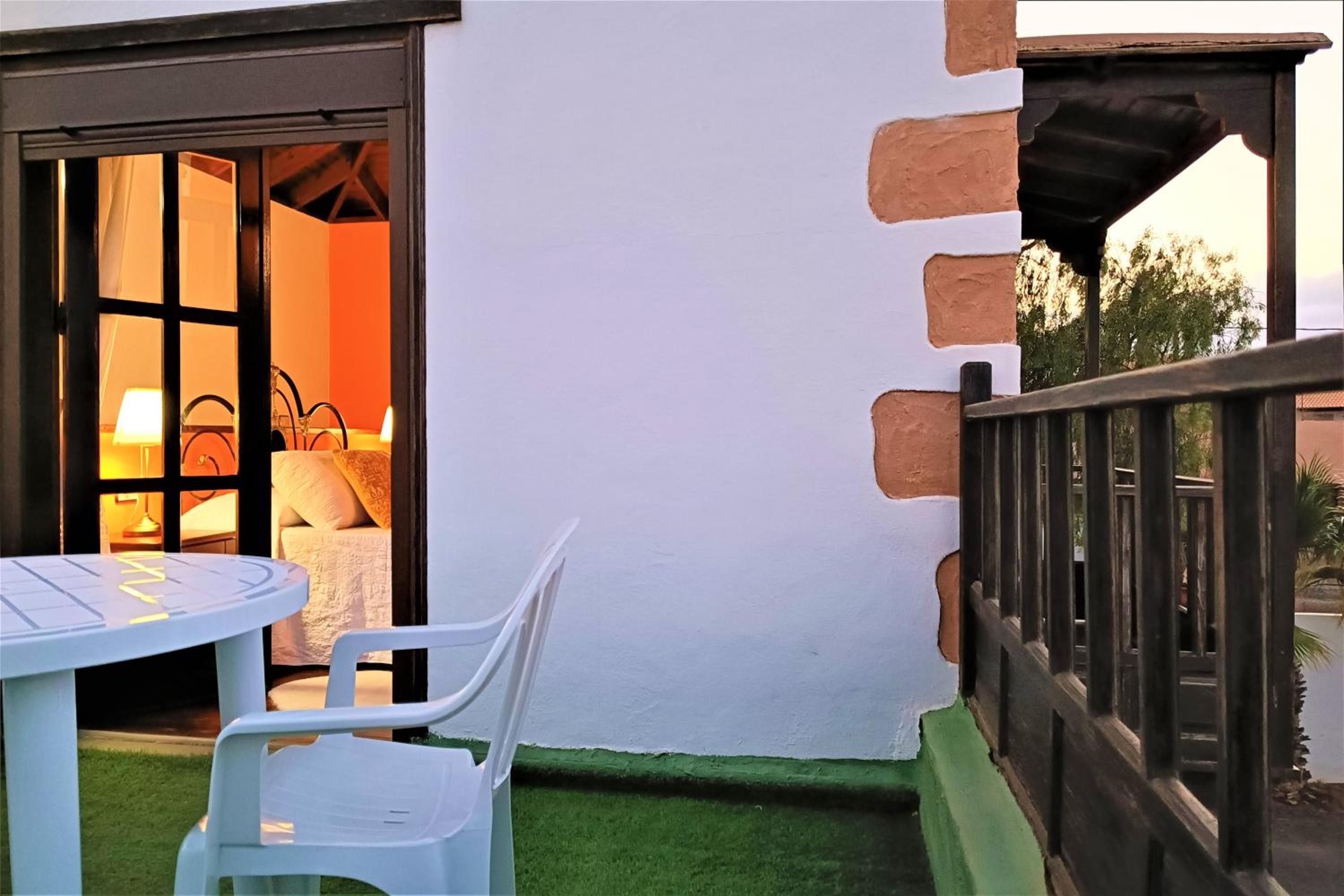 One-Bedroom House photo 2