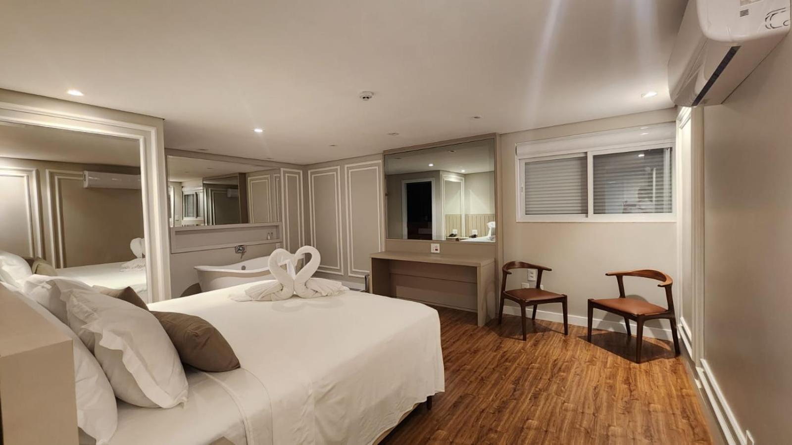 Deluxe Suite photo 3