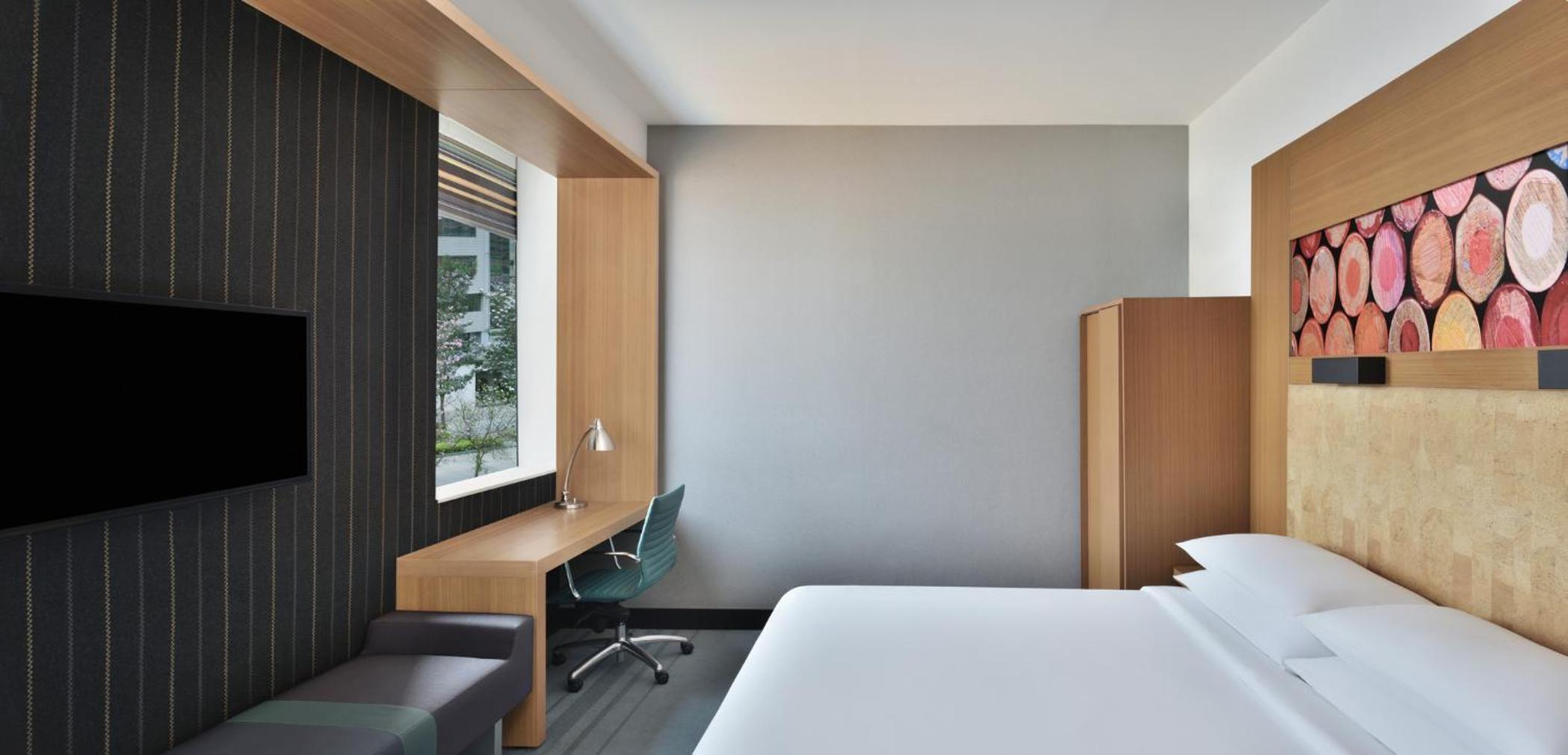 Guest Room, 1 King, City View Guest Room, 1 King, City View
