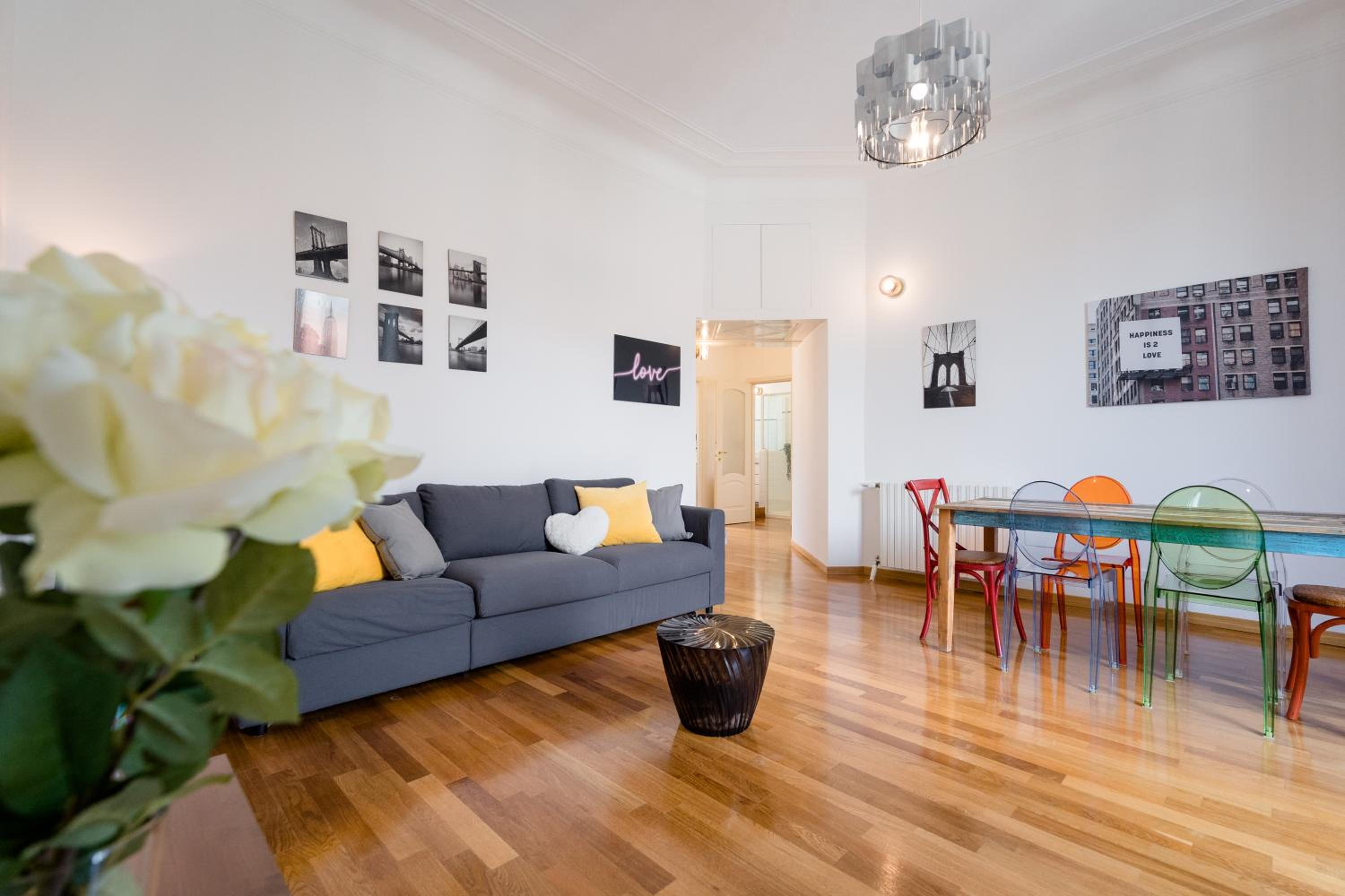 Deluxe Apartment