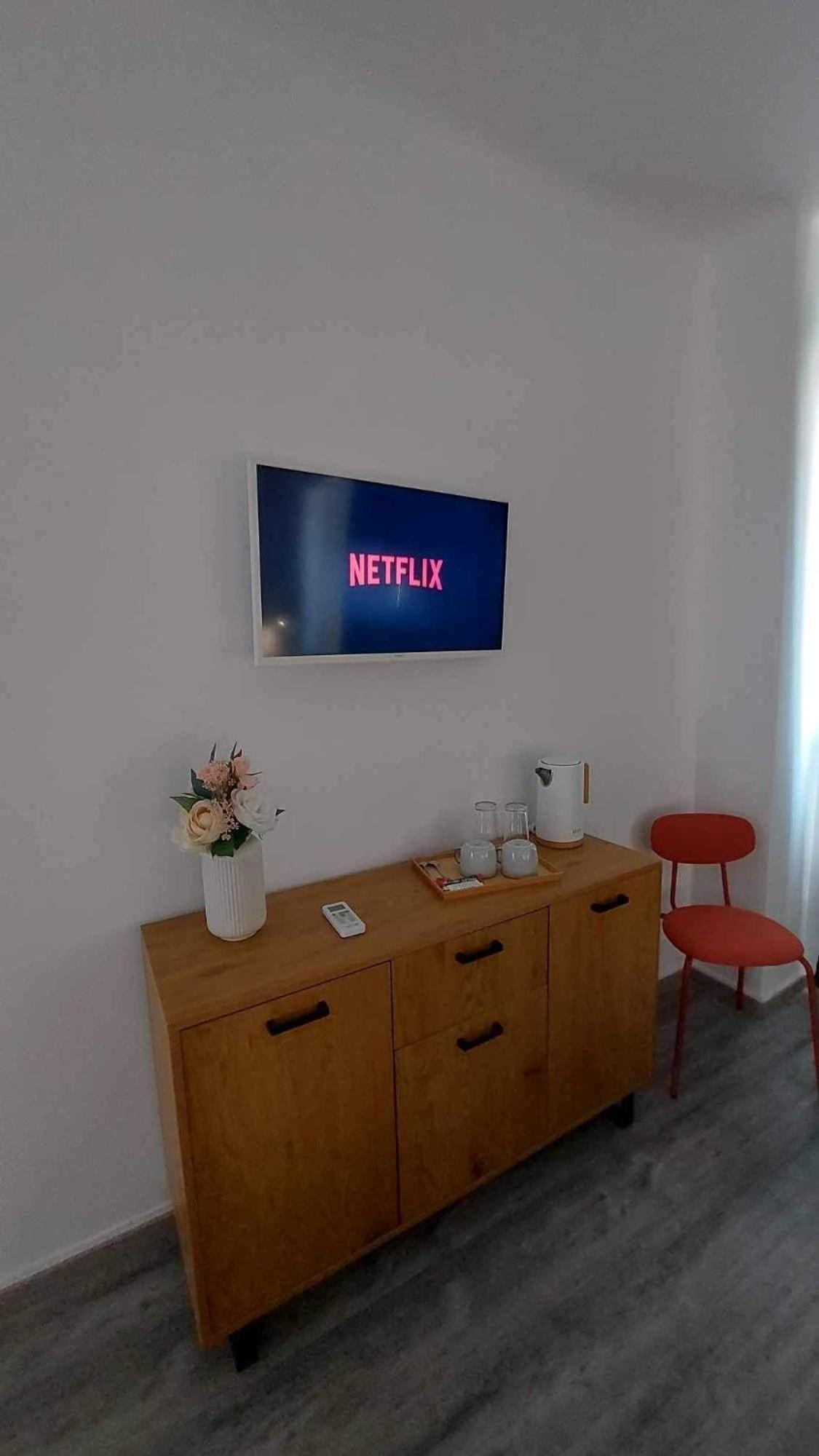 Budget Double Room - Photo 1
