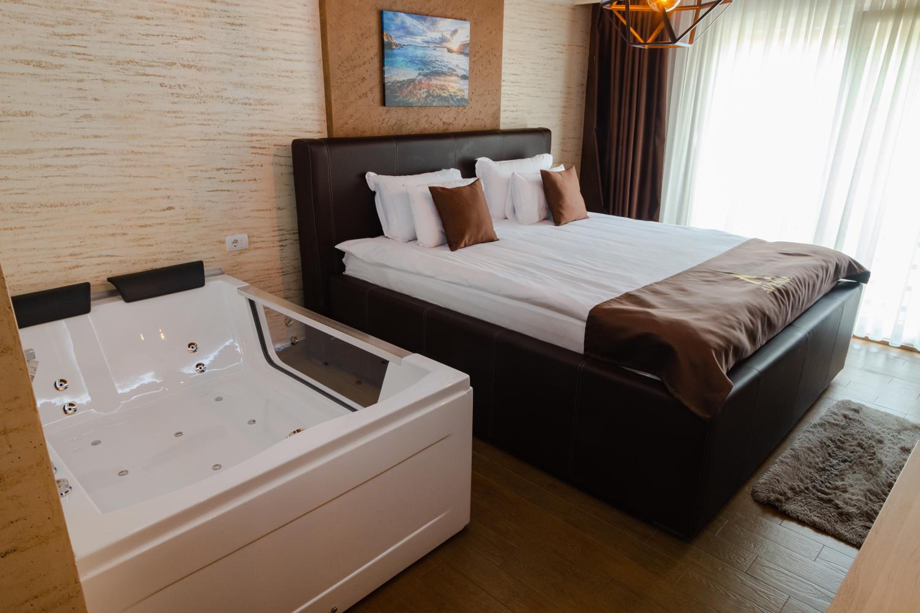 King Room with Spa Bath photo 1