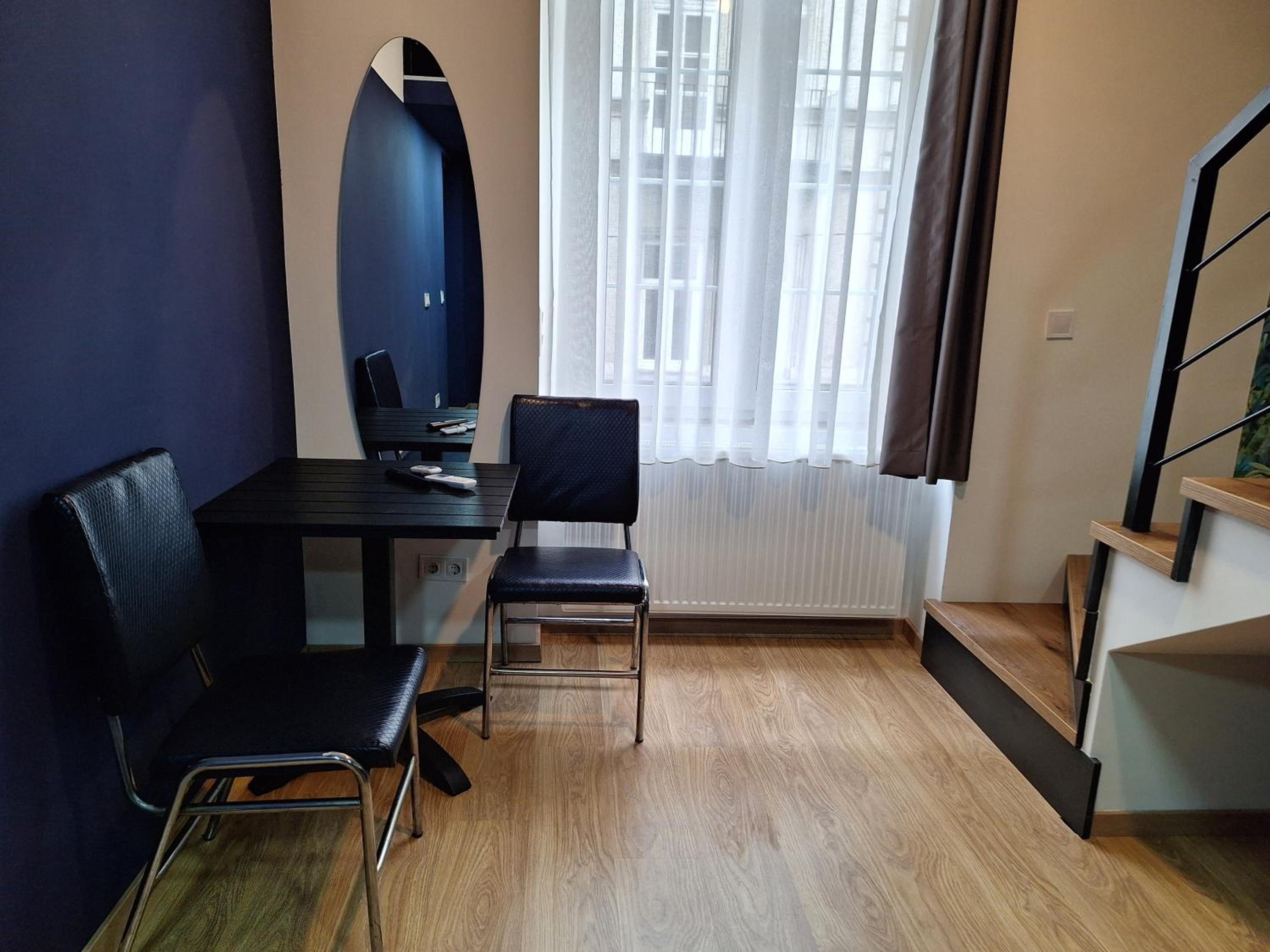 Apartment - Photo 4