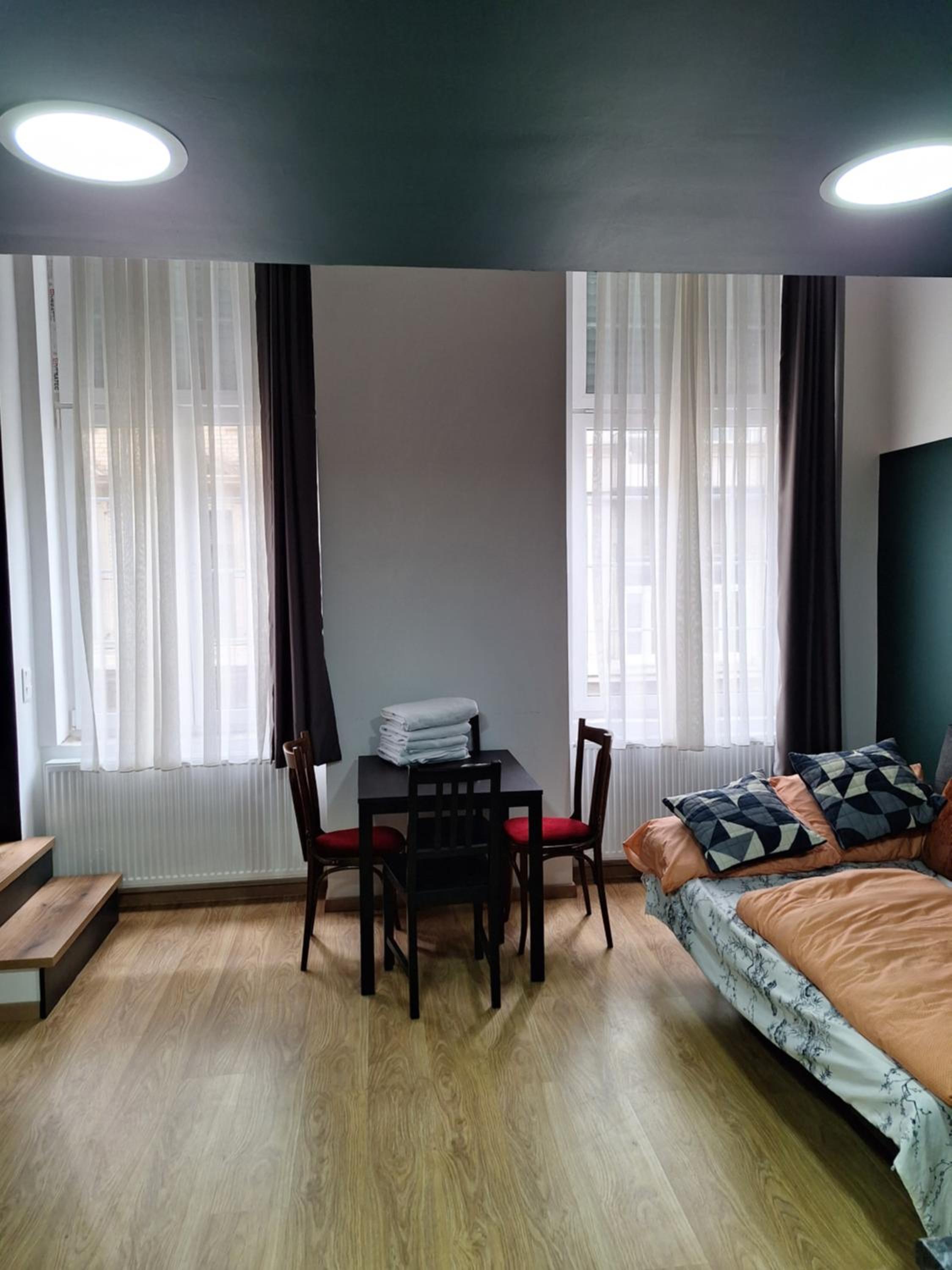 Studio Apartment - Photo 5