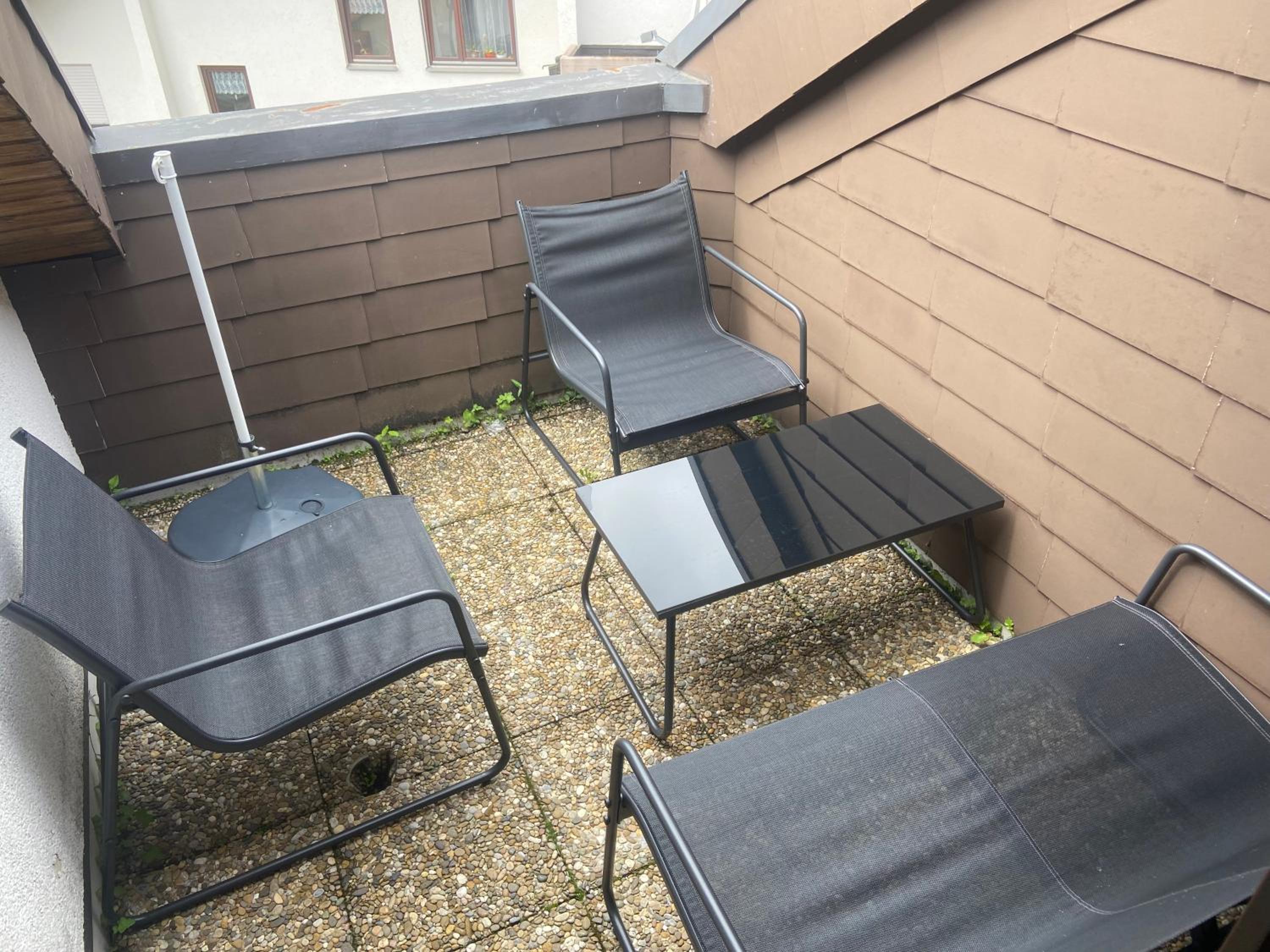 Apartment with Balcony - Photo 15