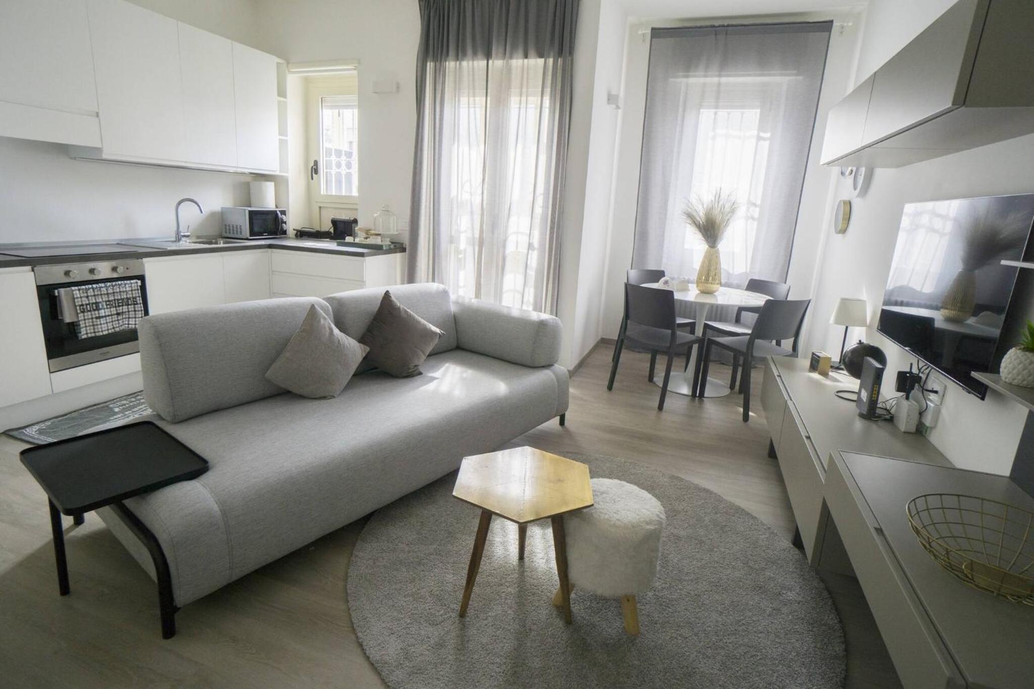 Apartment photo 1