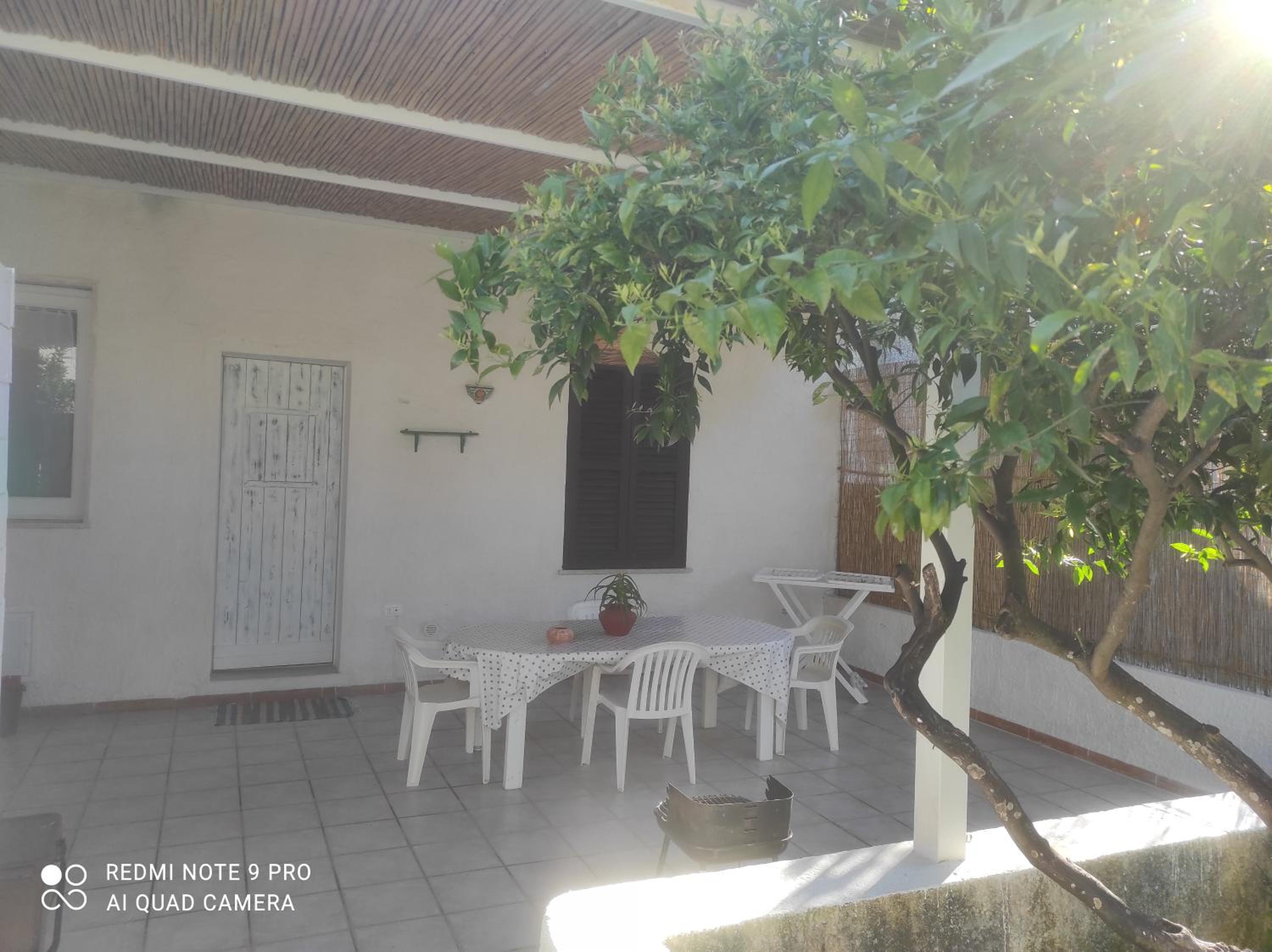 One-Bedroom House - Photo 36