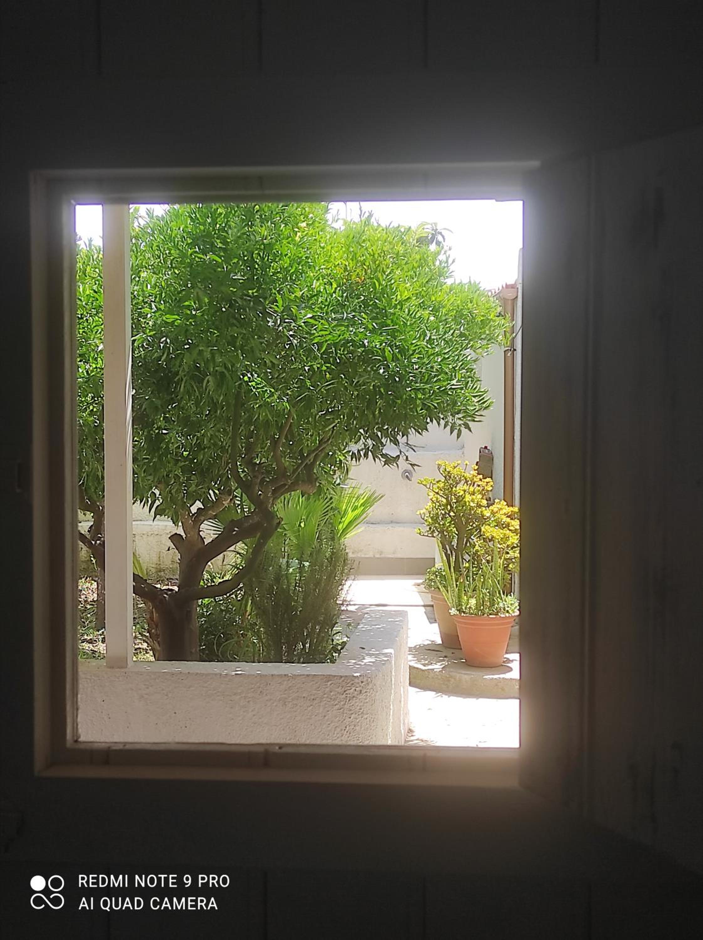 One-Bedroom House - Photo 13