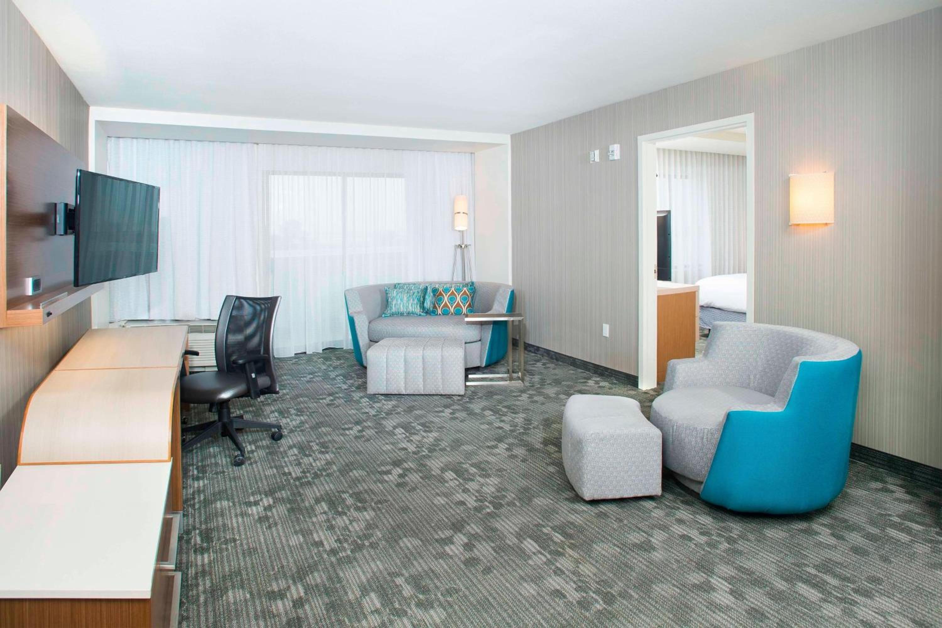 One-Bedroom Executive King Suite with Sofa Bed