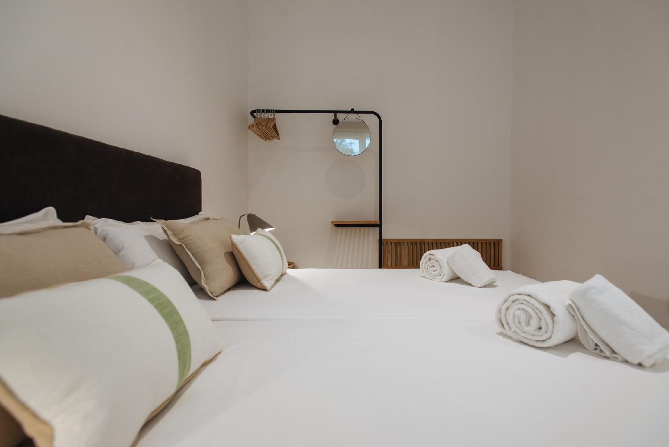 One-Bedroom Apartment - Photo 20