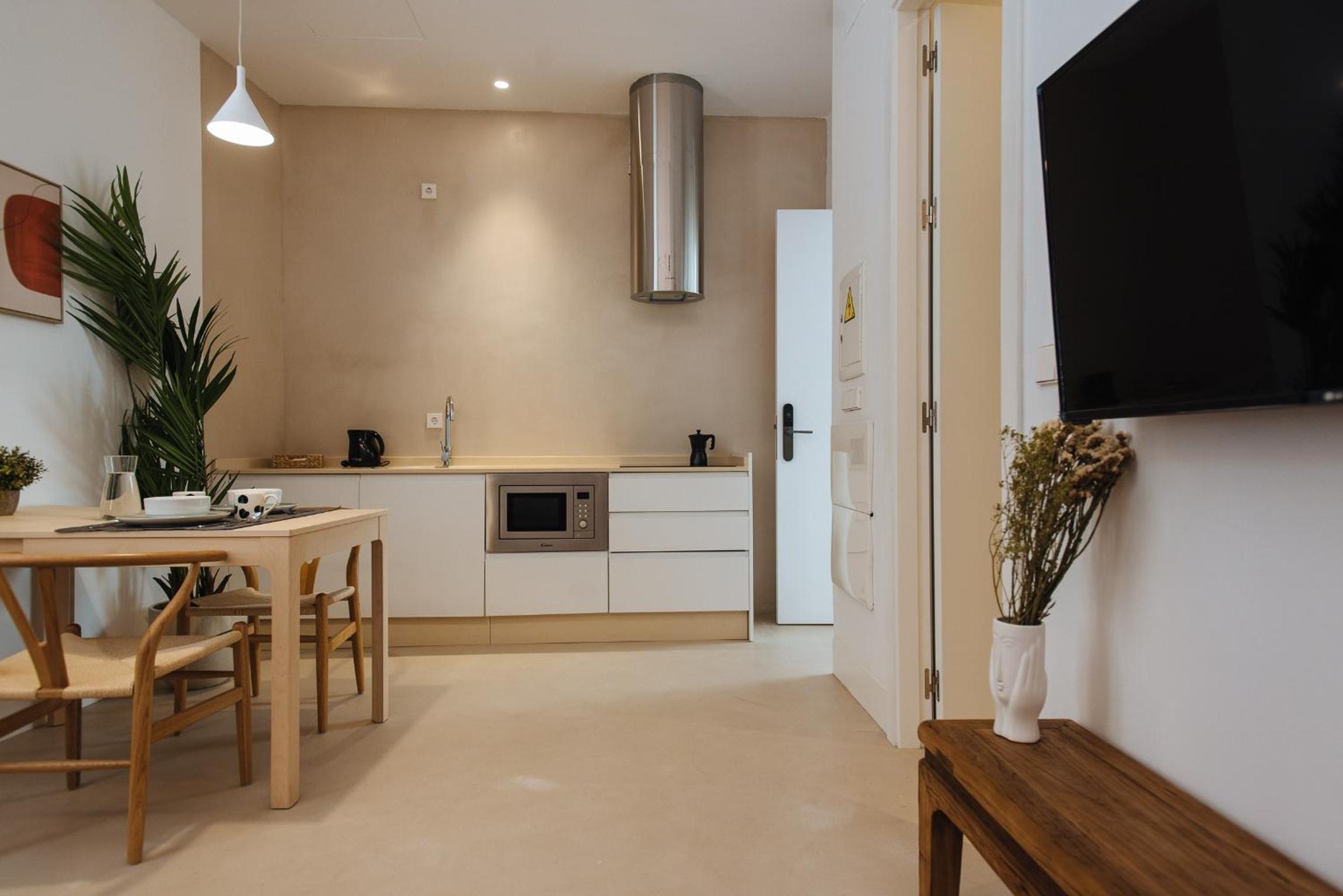 One-Bedroom Apartment - Photo 13
