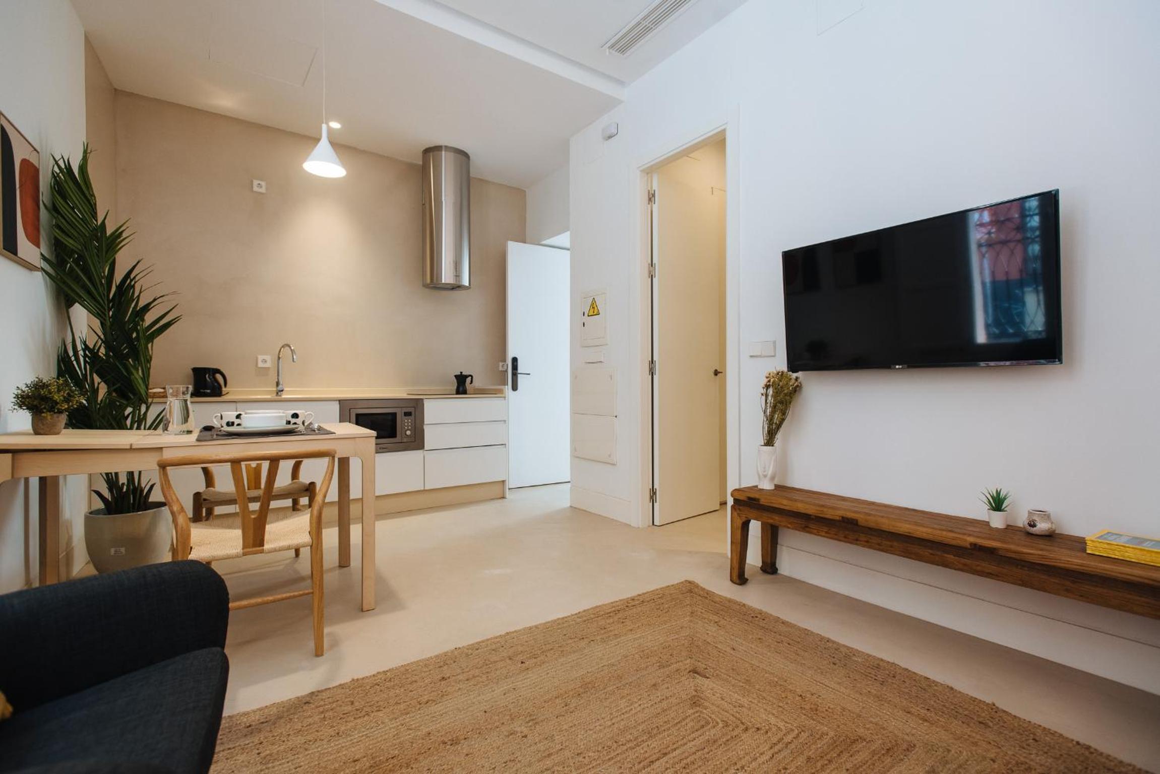 One-Bedroom Apartment - Photo 21